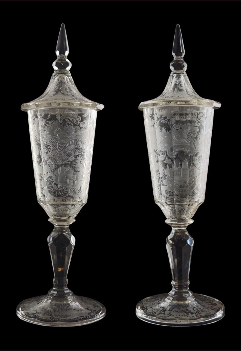 Large Pair of Lidded Vases in cut glass, Bohemia, circa 1790 In Good Condition For Sale In Melbourne, Victoria
