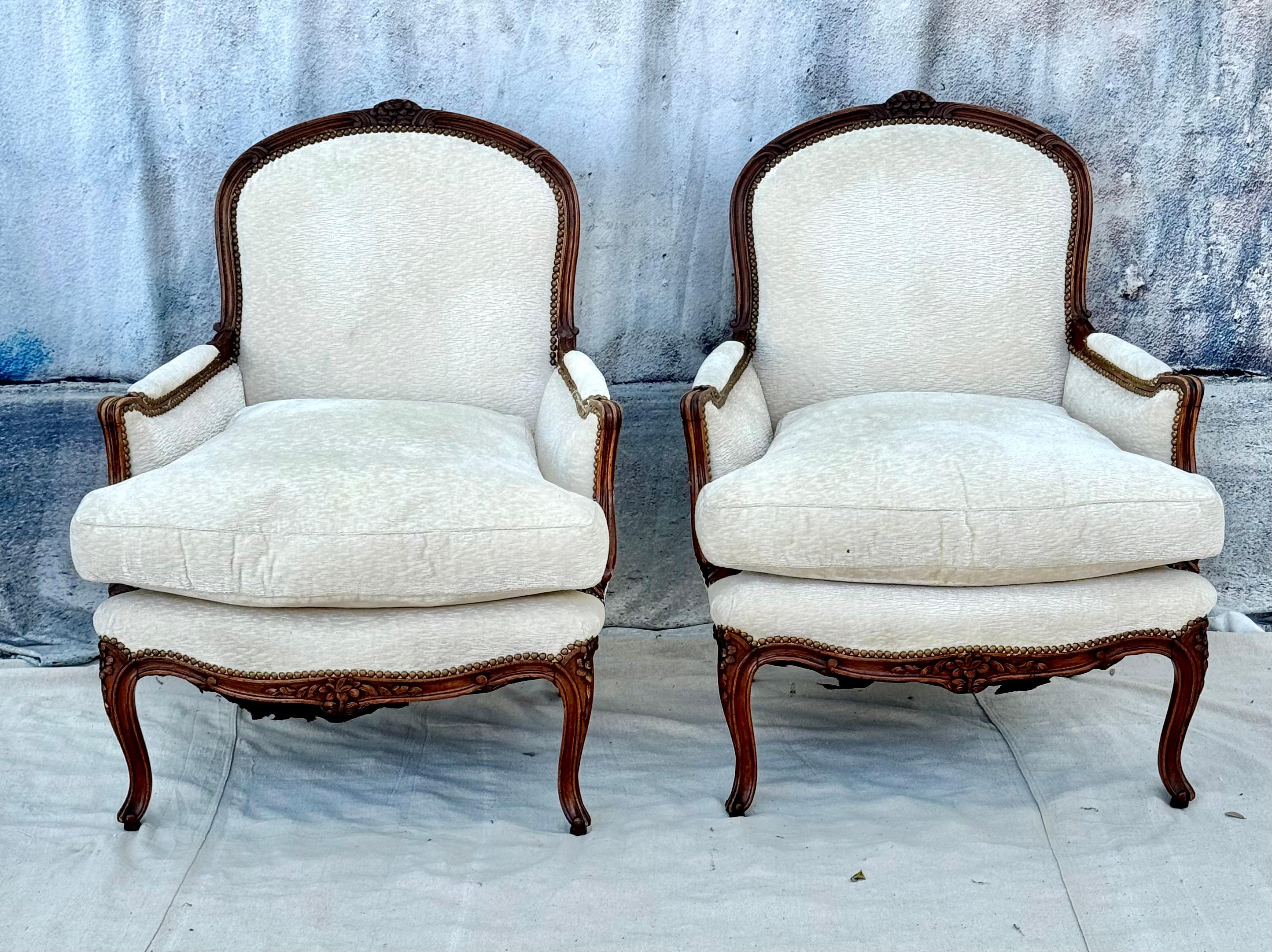 Large Pair of Louis XV Style Carved Beechwood Bergere Chairs For Sale 7