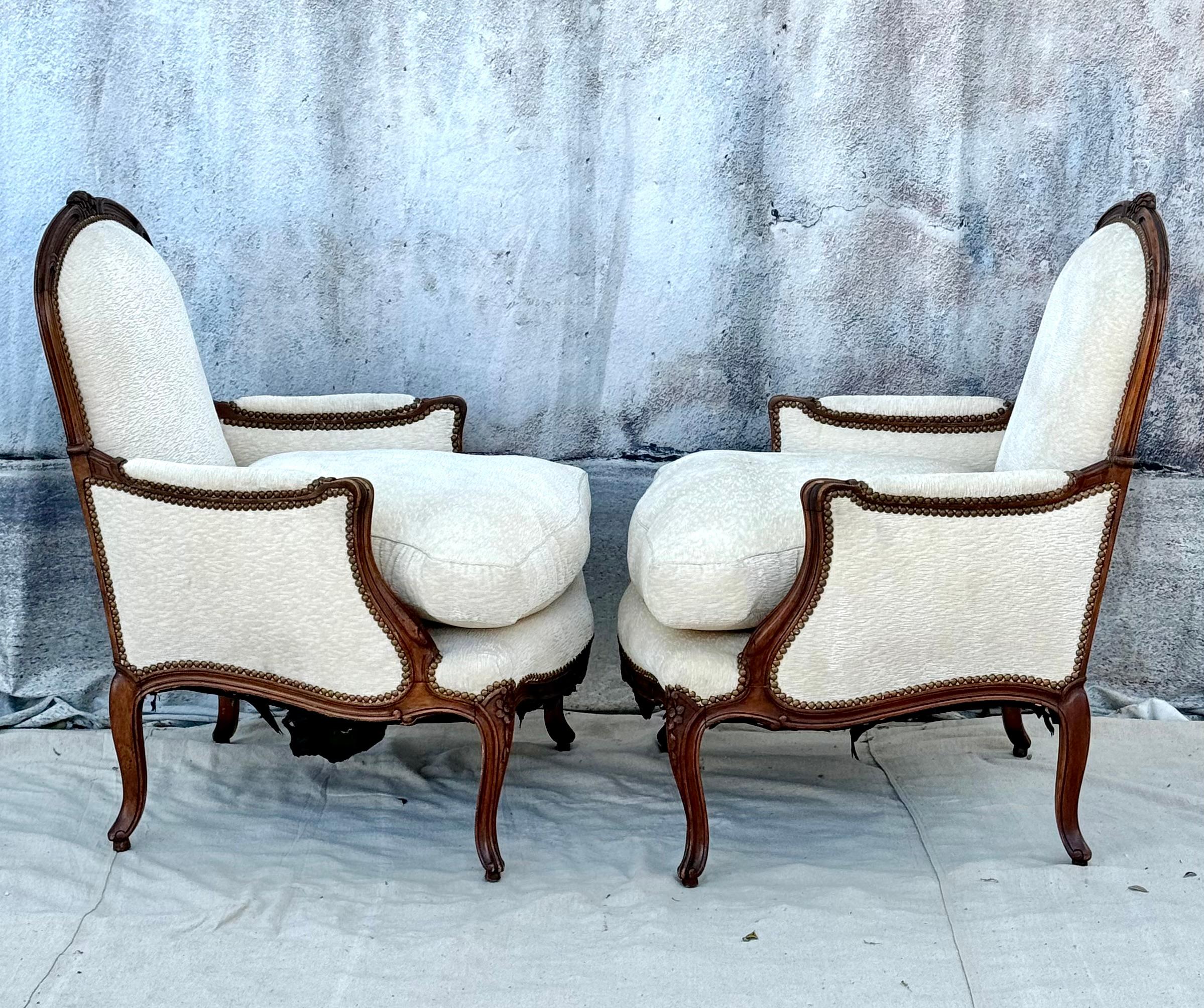 Large Pair of Louis XV Style Carved Beechwood Bergere Chairs For Sale 3