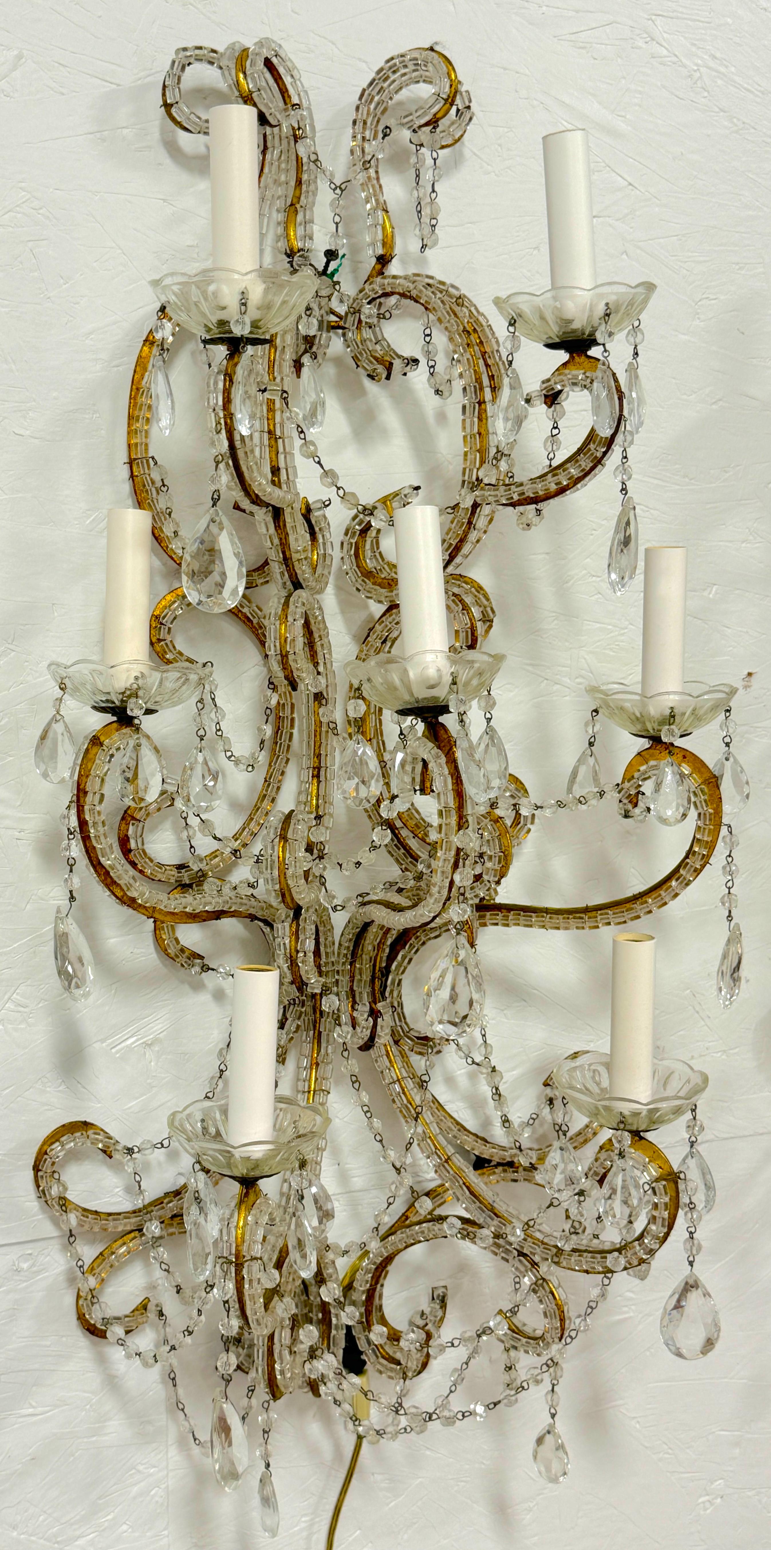 Néoclassique Grande paire d'appliques murales à 7 lumières en cristal de style Marie-Thérèse, Italie, vers 1950 en vente