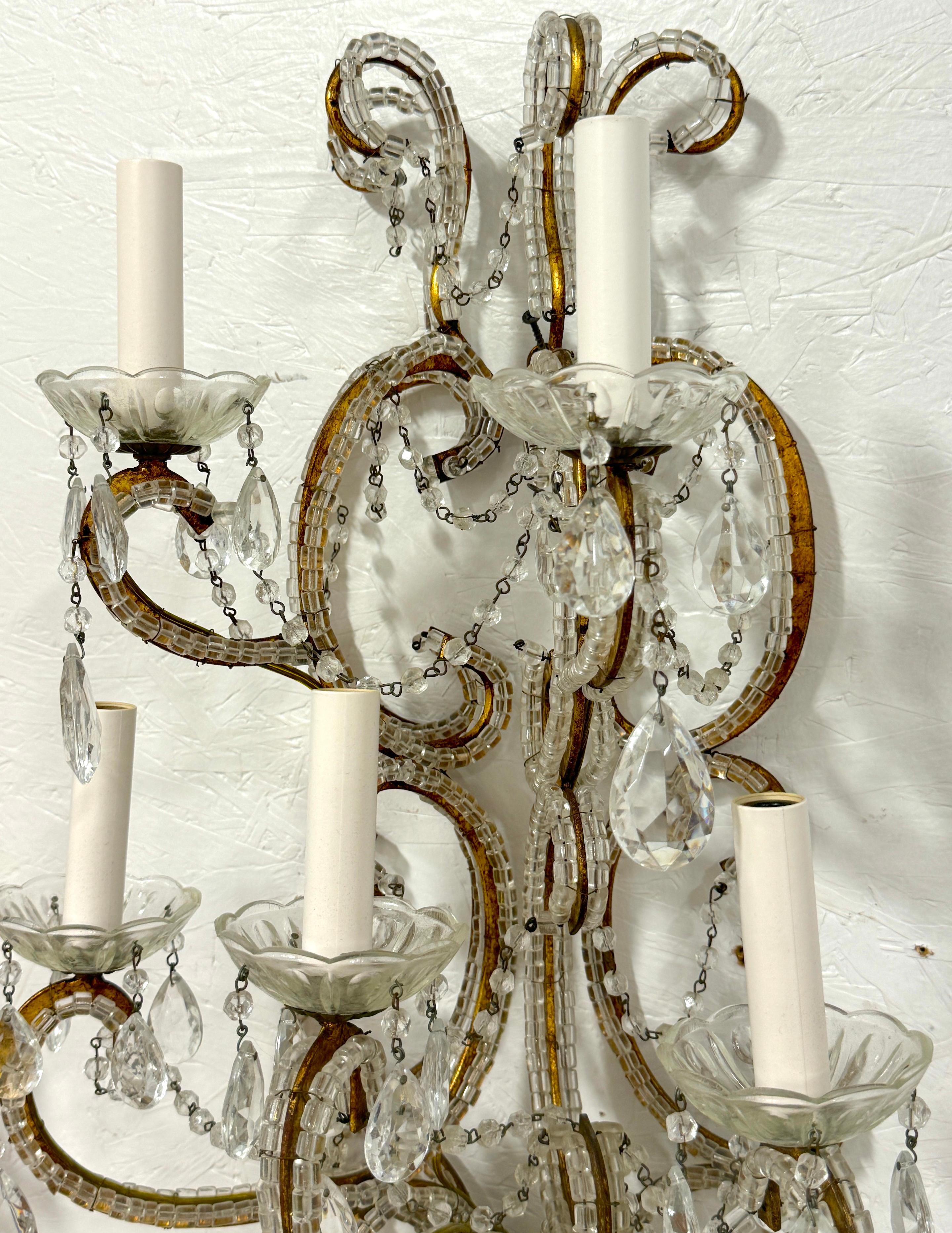20ième siècle Grande paire d'appliques murales à 7 lumières en cristal de style Marie-Thérèse, Italie, vers 1950 en vente