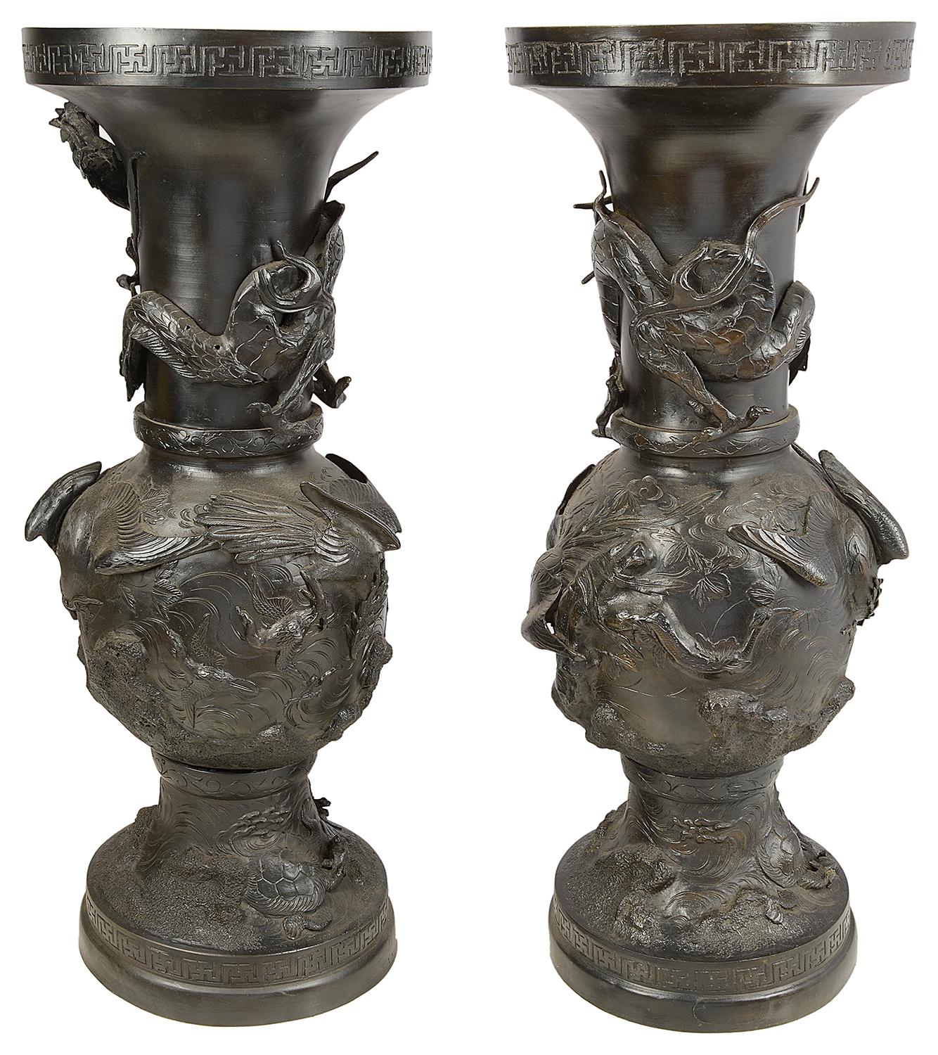 Large Pair of Meiji Perod Japanese Bronze Vases 3