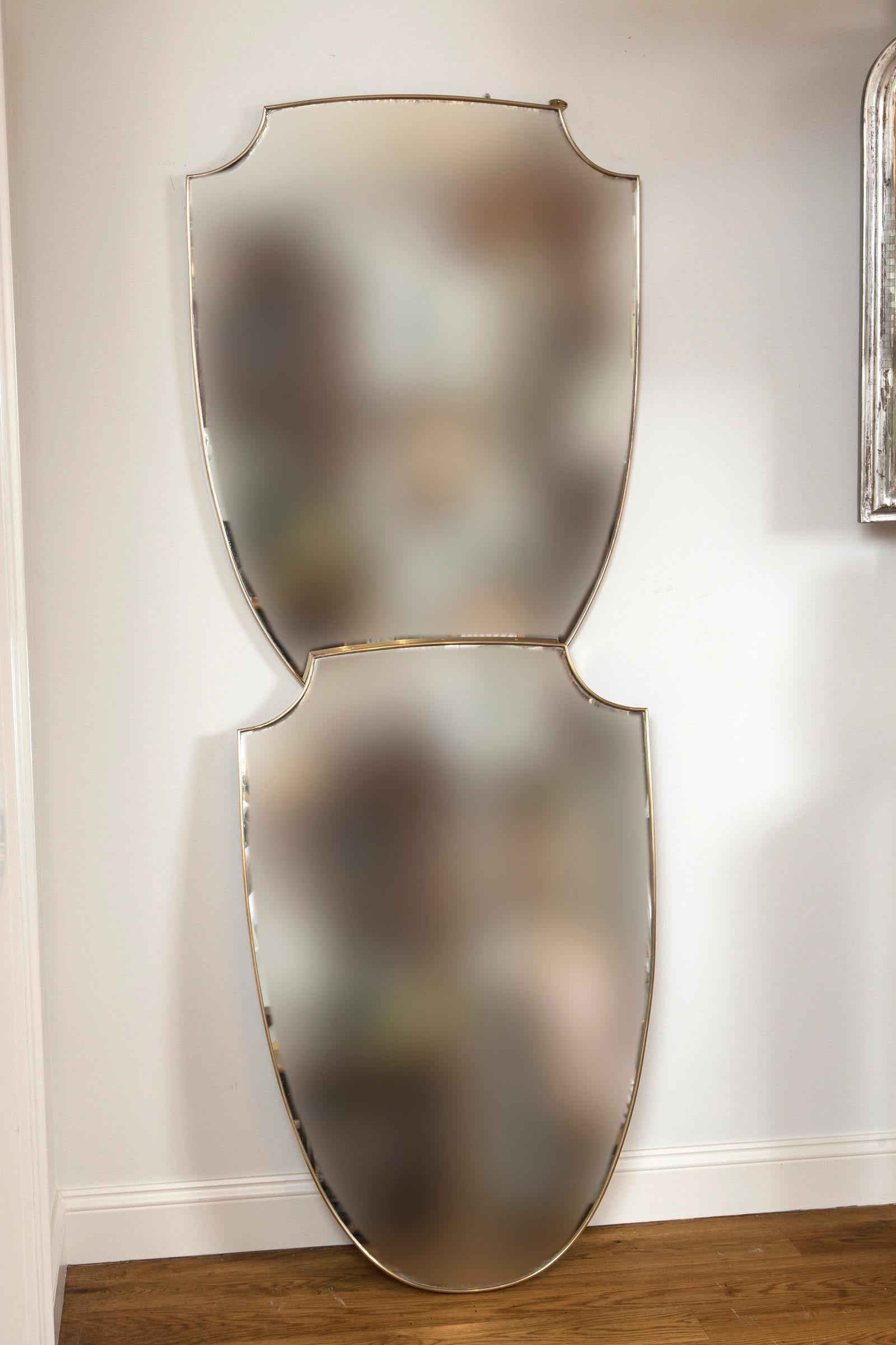 Large Pair of Mid Century Italian Design Shield-Shaped Mirrors, Gio Ponti Style 1