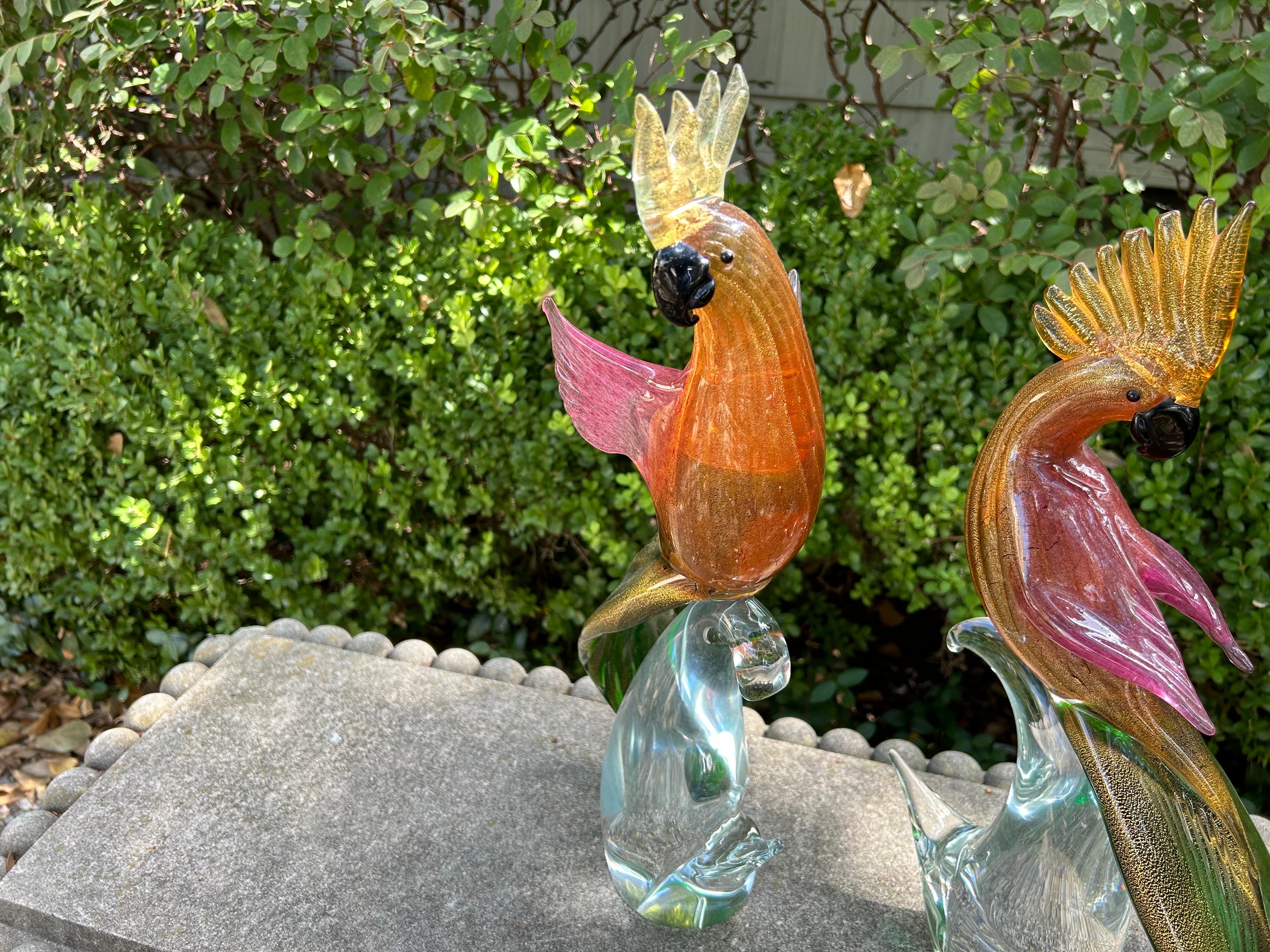 Gran pareja de cacatúas o loros de cristal de Murano atribuidos a Barovier & Toso en venta 1