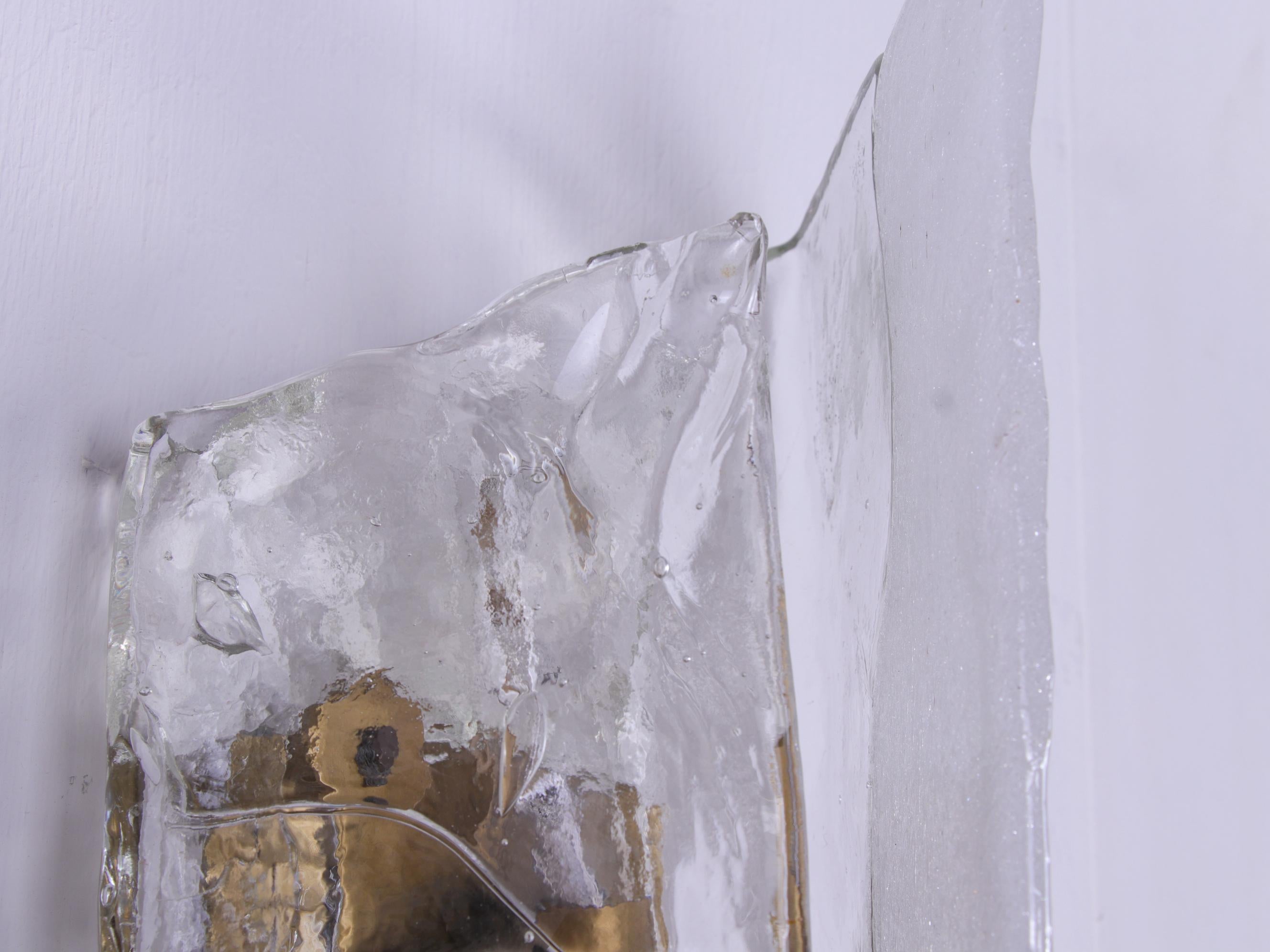 1960 Large Pair of Carlo Nason for Kalmar  Wall Sconces Murano Ice Glass & Brass In Good Condition In Niederdorfelden, Hessen