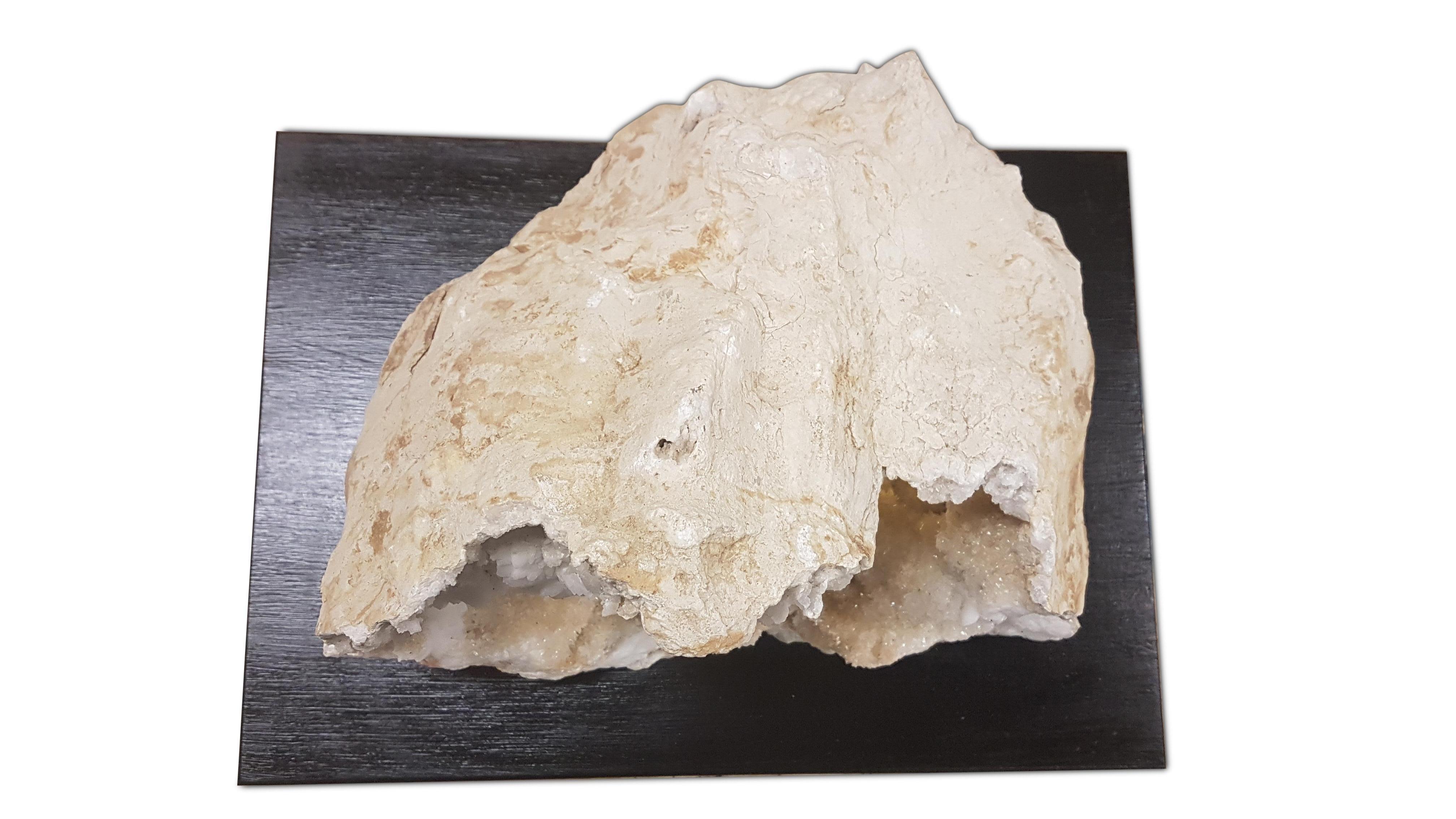 Large Pair of Natural Geodes on Stands with Internal Lights im Angebot 9