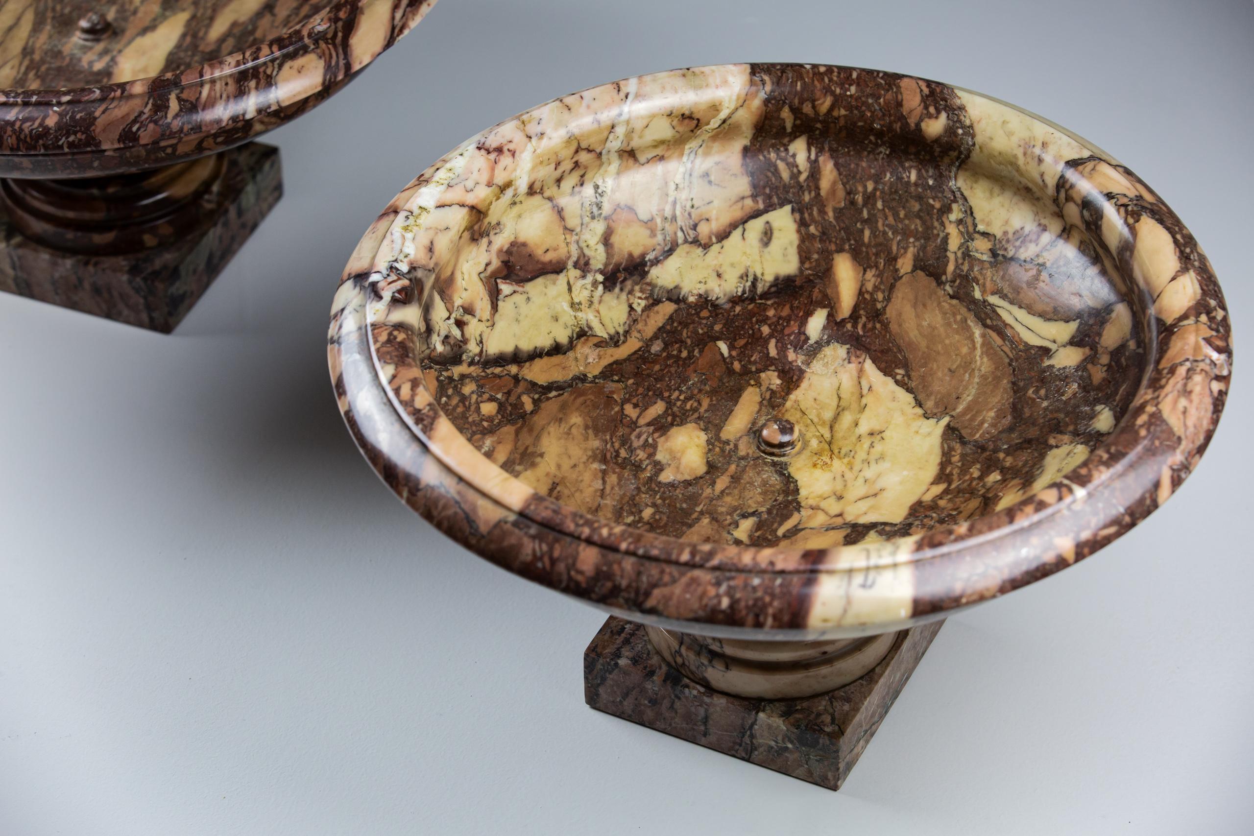 19th Century Large Pair of Neoclassical Grand Tour Breccia di Serravezza Marble Tazza.