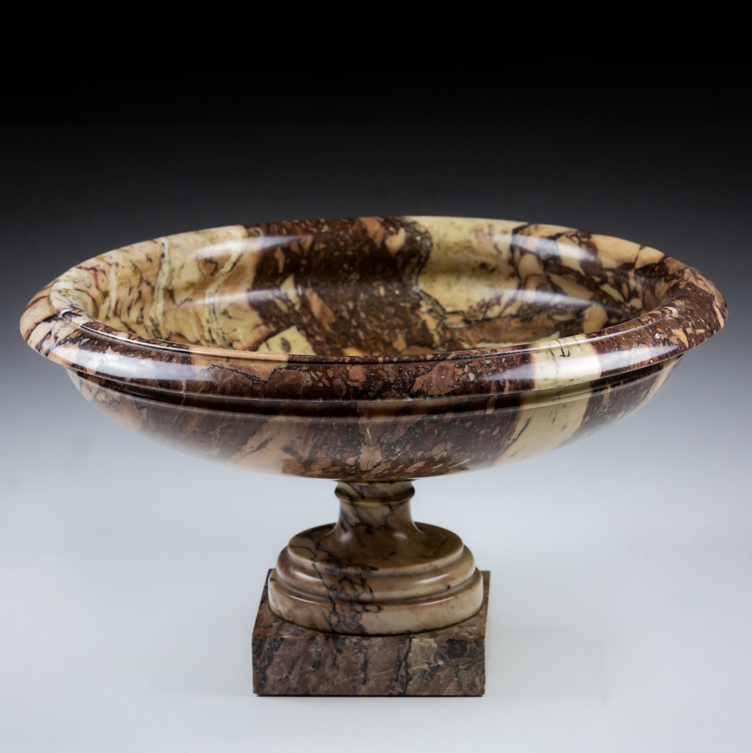 Large Pair of Neoclassical Grand Tour Breccia di Serravezza Marble Tazza. 4