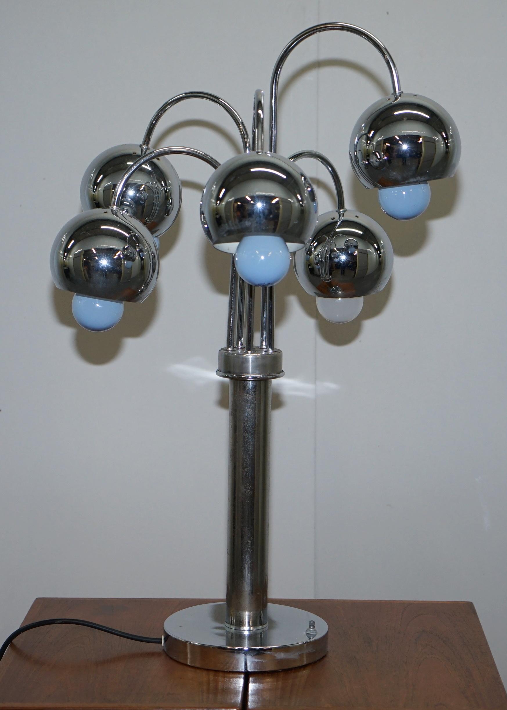 Large Pair of Original American Atomic circa 1940s Polished Chrome Table Lamps For Sale 4
