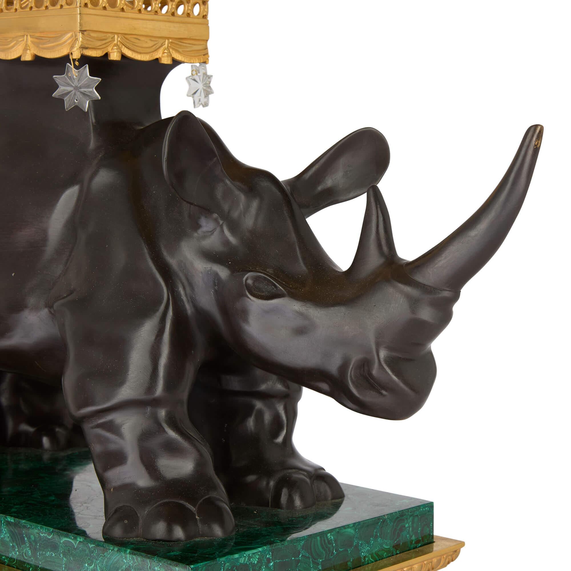 Gran Pareja de Candelabros de Mesa de Ormolu y Malaquita Rhino en venta 2