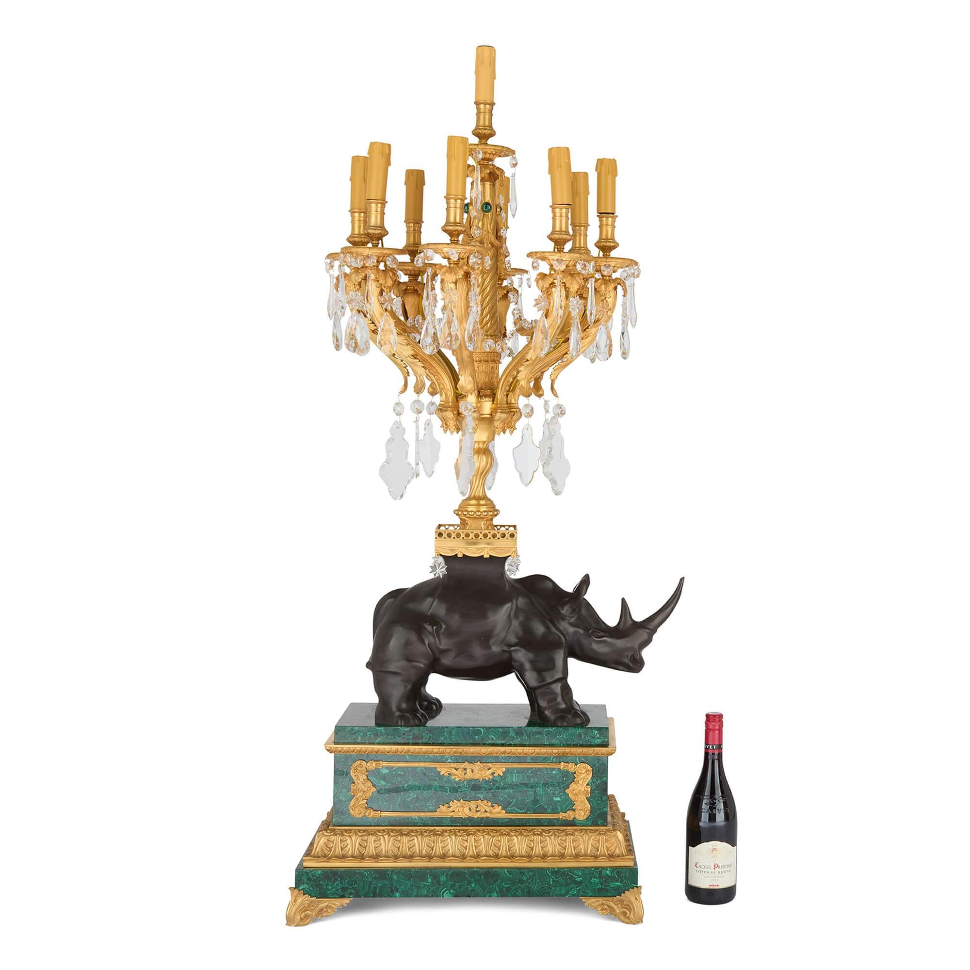 Gran Pareja de Candelabros de Mesa de Ormolu y Malaquita Rhino en venta 3
