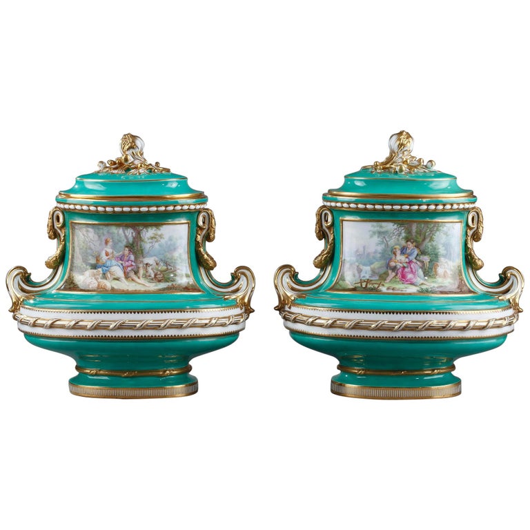 Large Pair of Porcelain Vases For Sale at 1stDibs
