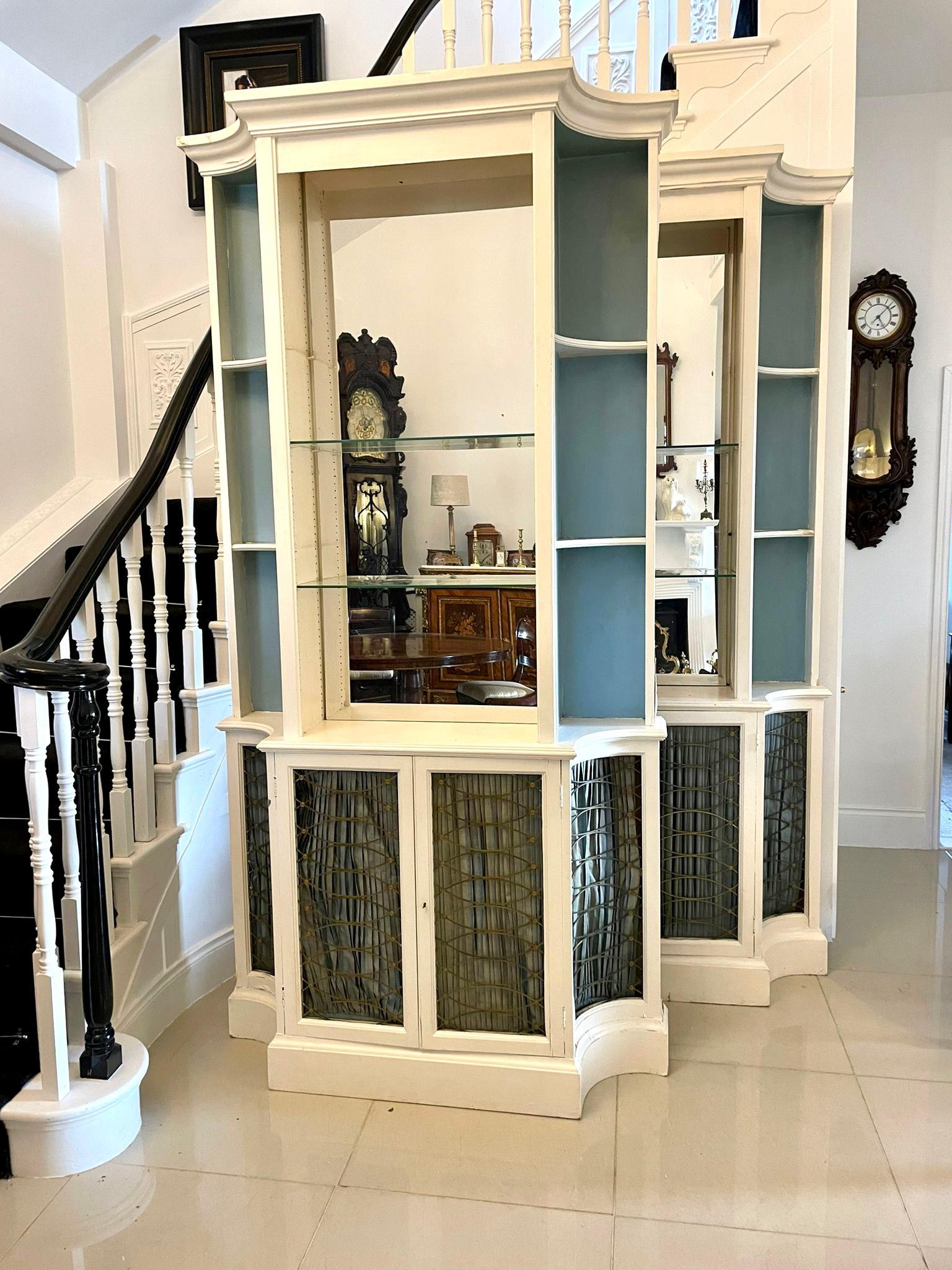 English Large Pair of Regency Style Quality Breakfront Bookcases For Sale