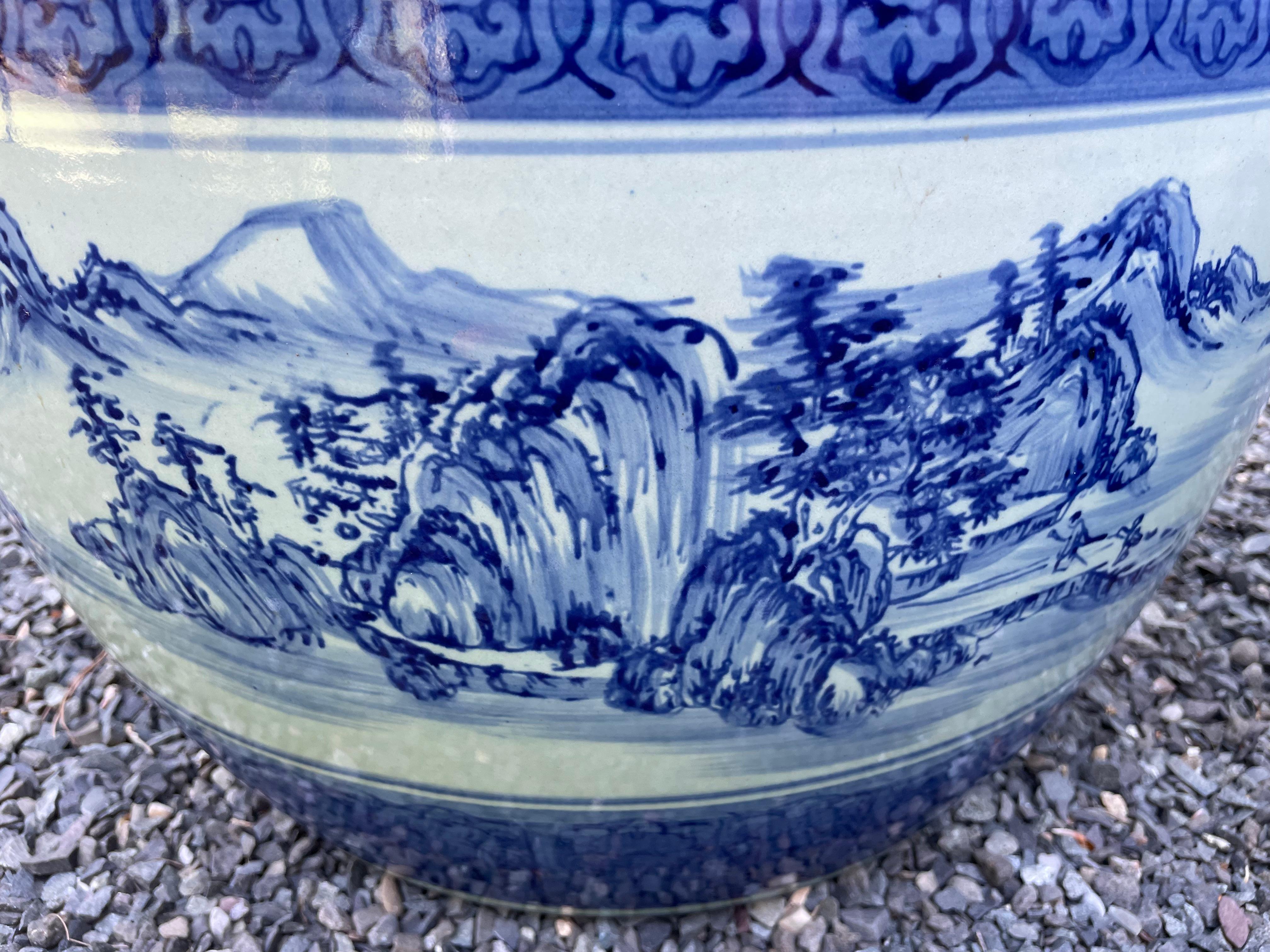 Large Pair of Round Chinese Blue and White Ceramic Planters In Good Condition In Hopewell, NJ