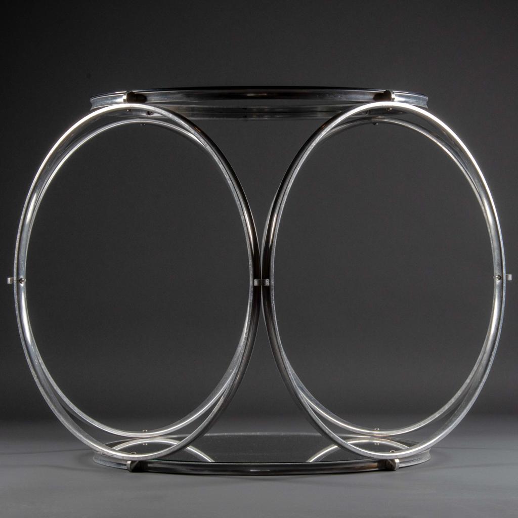 French Large pair of round-square polished aluminium modernist gueridons - Mid XXth c. For Sale
