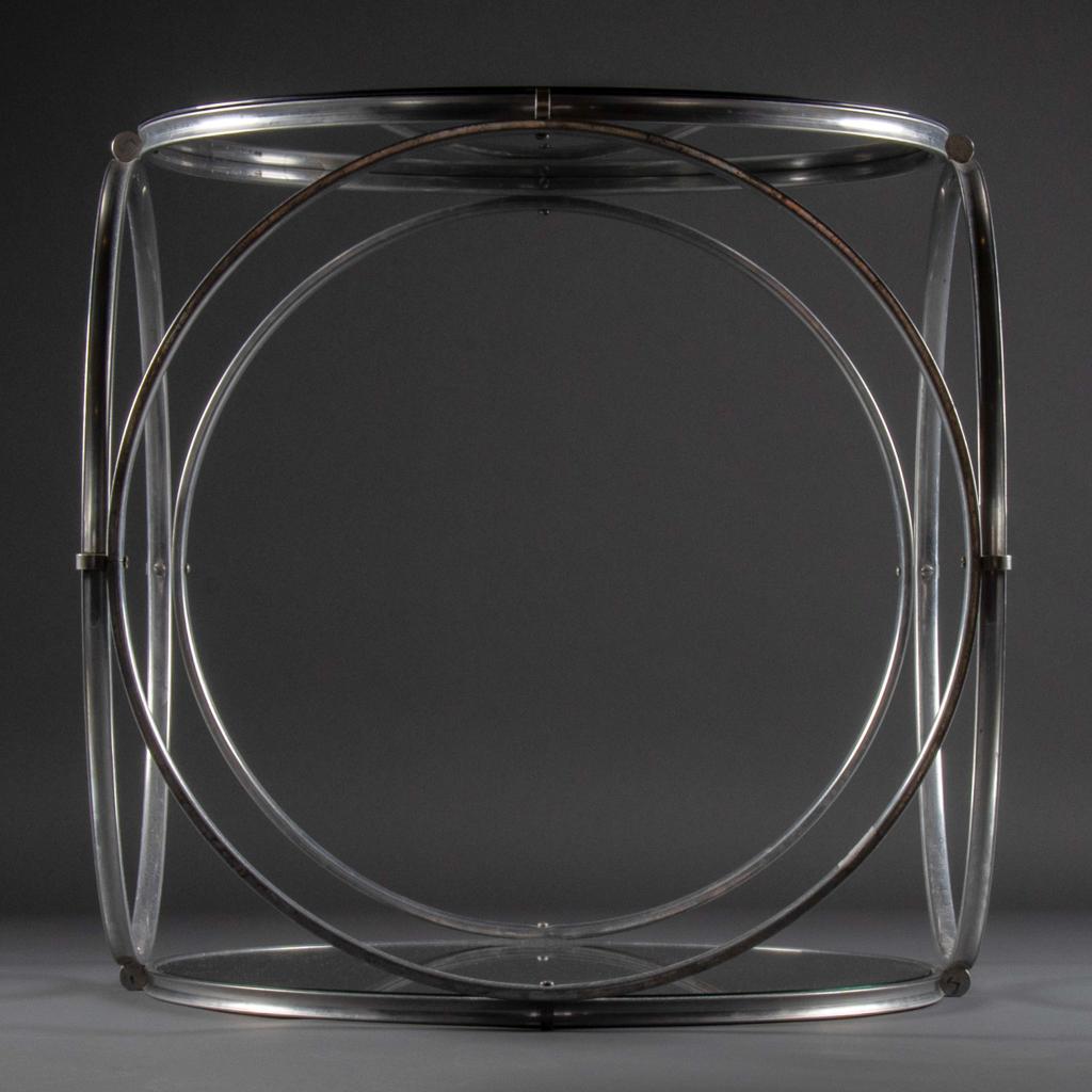 Polished Large pair of round-square polished aluminium modernist gueridons - Mid XXth c. For Sale