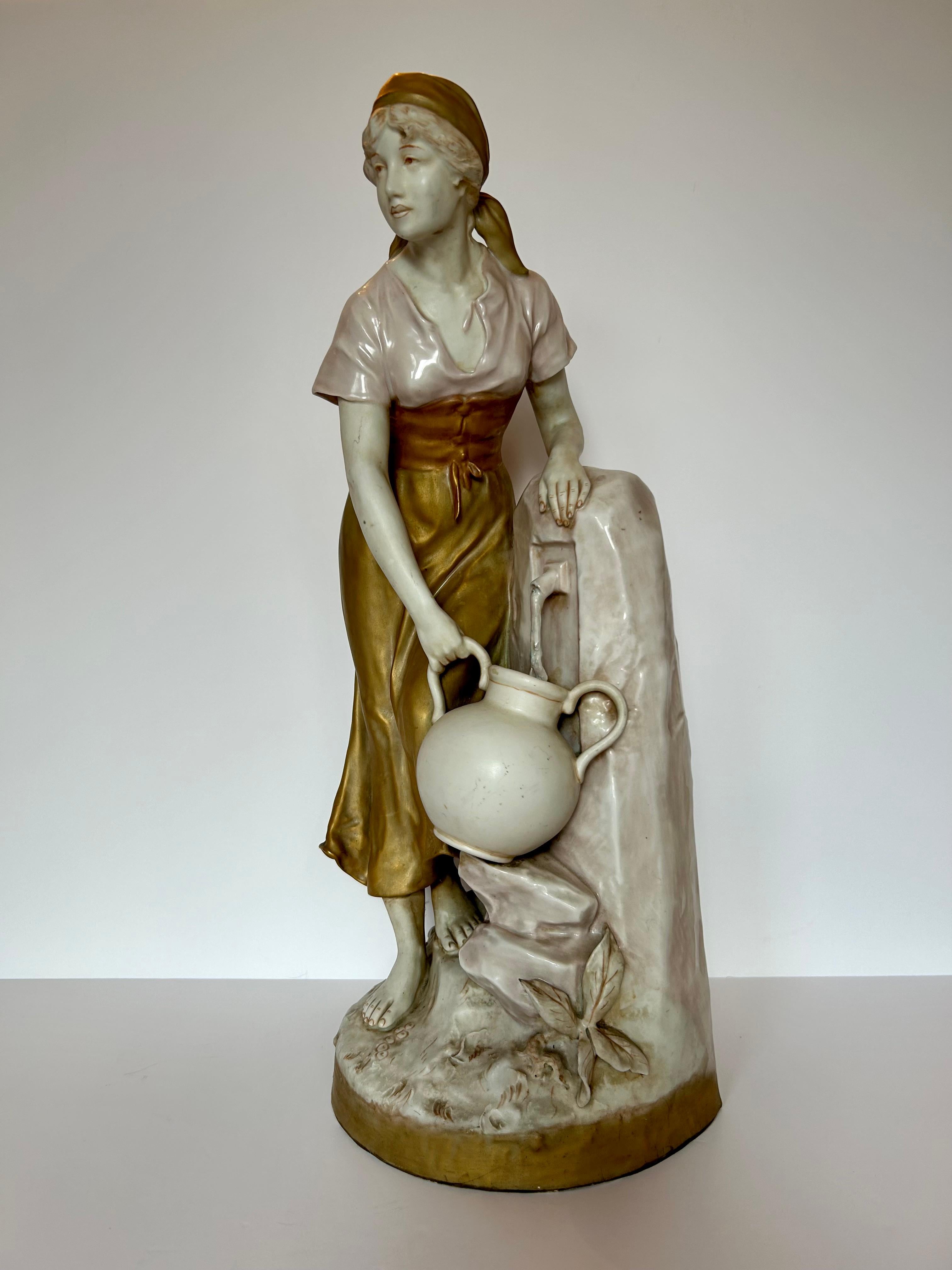 Großes Paar Royal Dux-Figuren (Keramik) im Angebot