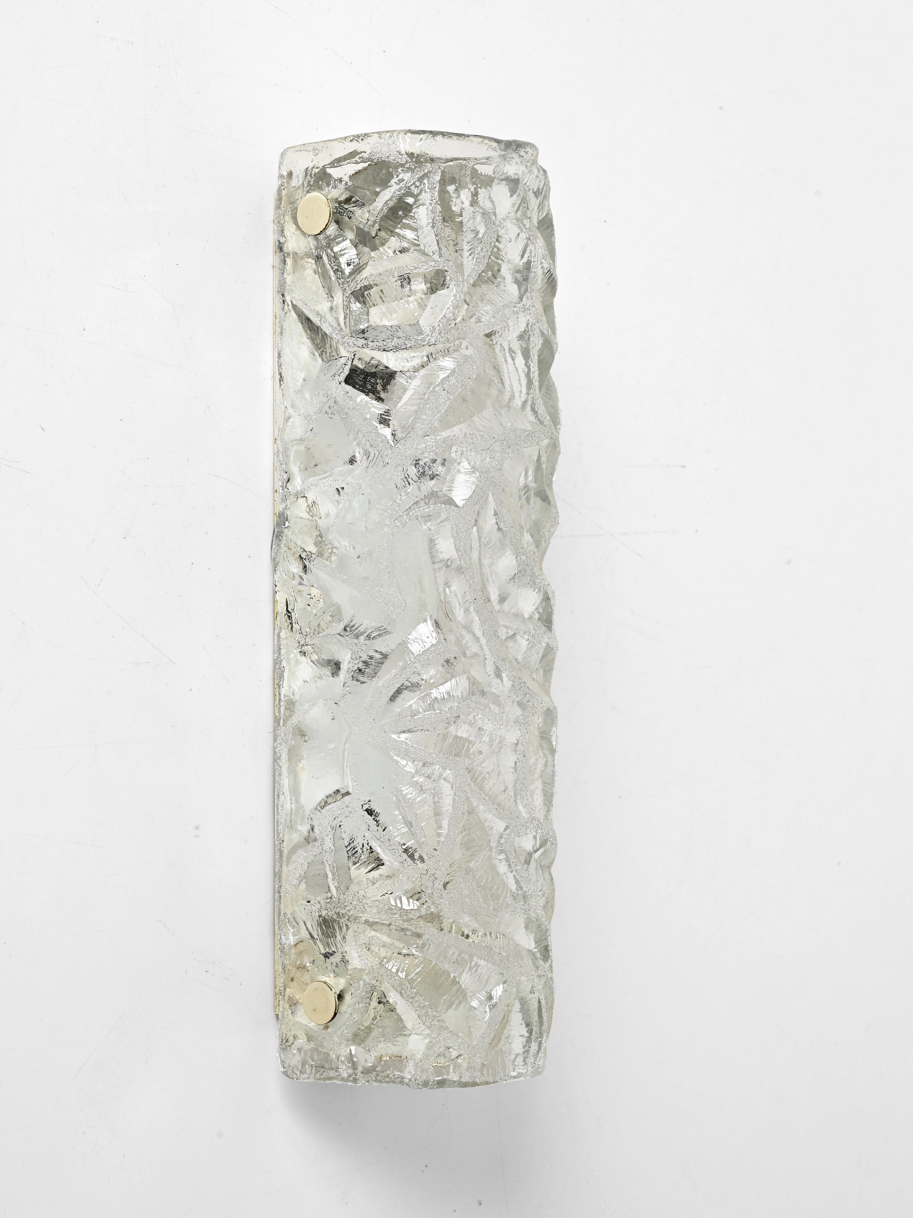 Large Pair of Sconces in Murano Ice-Glass by Kalmar Kaiser, Italy, 1960s (Handgefertigt) im Angebot