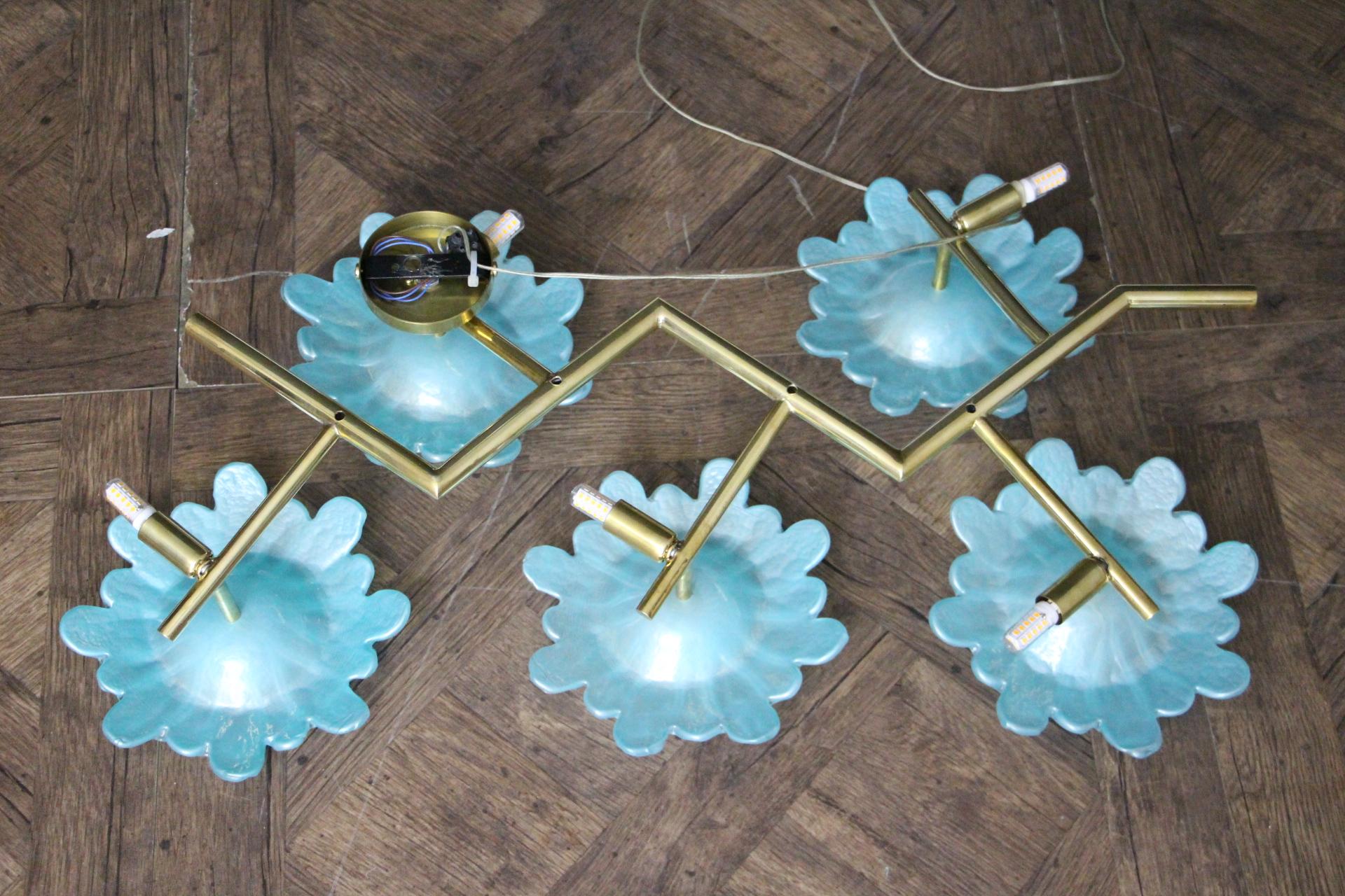 Large Pair of Sconces with Iridescent Blue Murano Glass Flowers, Blue Wall Light For Sale 12