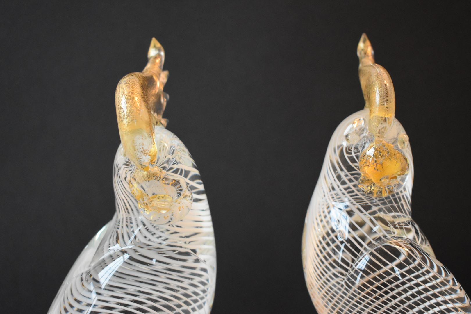 Large Pair of Seguso Murano Glass Cockatoo in Clear, White and Gold Inclusions 6