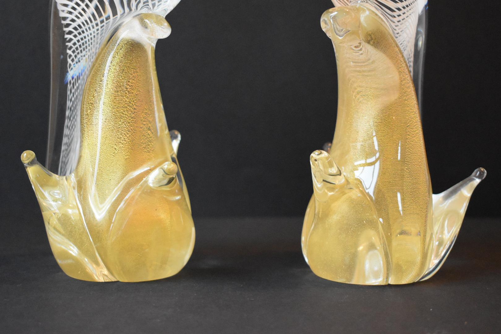 Large Pair of Seguso Murano Glass Cockatoo in Clear, White and Gold Inclusions 4