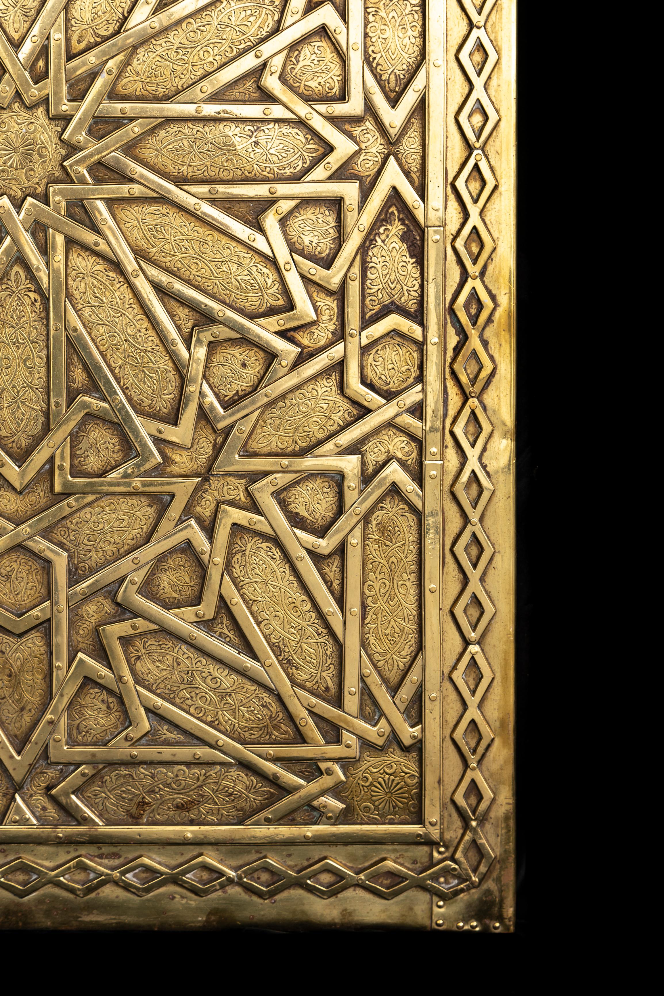 Gran Pareja de Puertas de Palacio Real Español Toledo Bronce Dorado Patrón Alhambra en venta 10