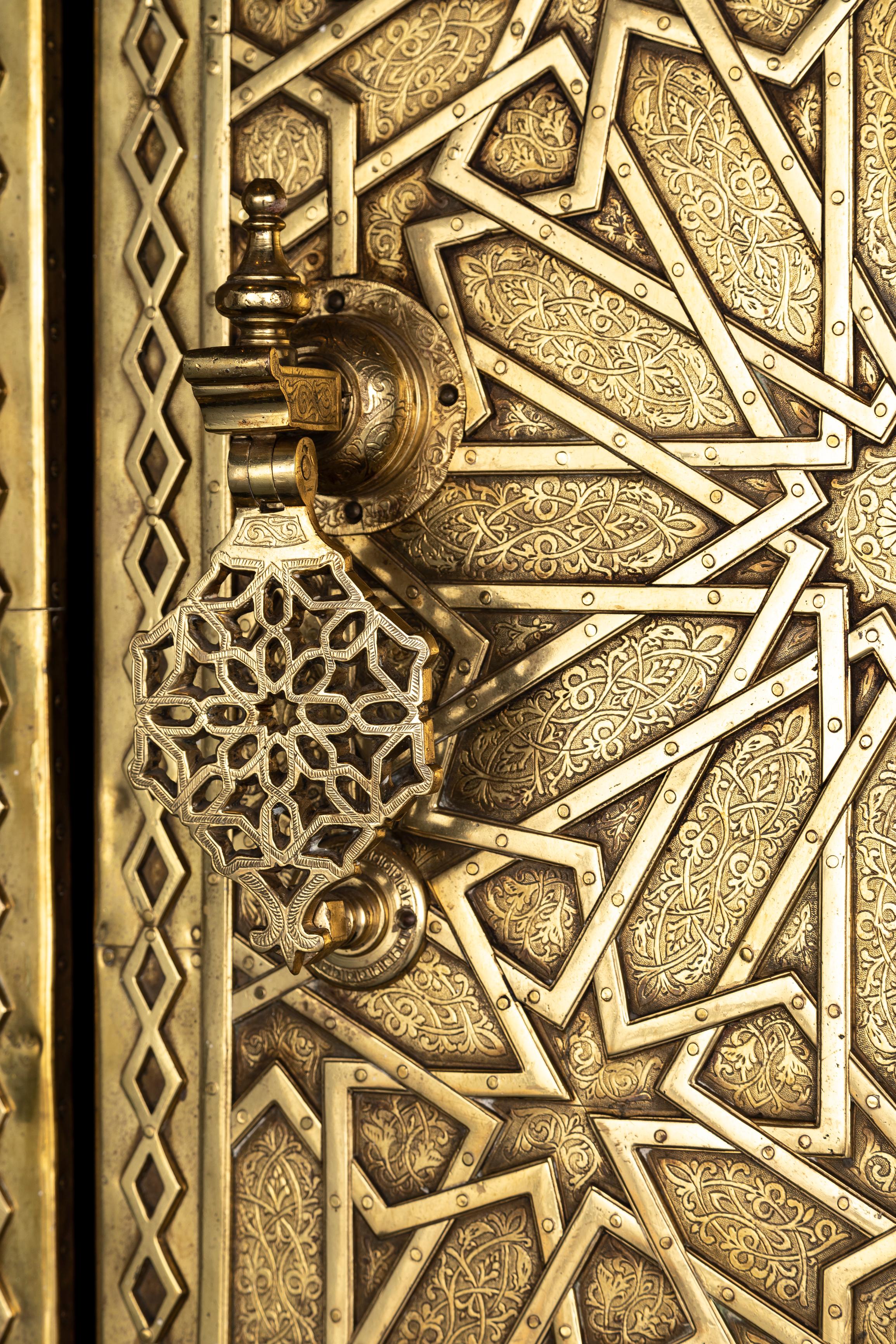 Gran Pareja de Puertas de Palacio Real Español Toledo Bronce Dorado Patrón Alhambra en venta 3