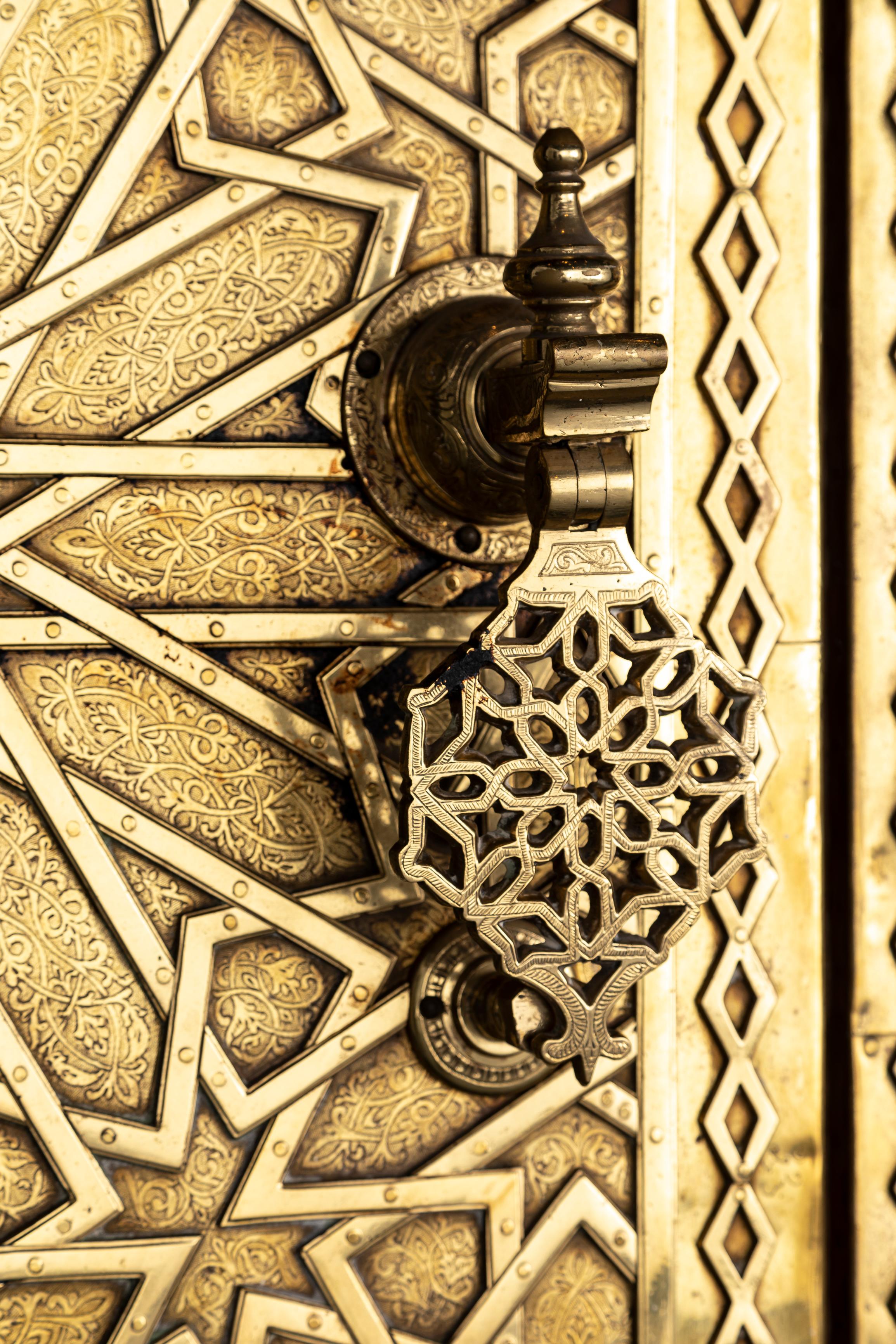 Gran Pareja de Puertas de Palacio Real Español Toledo Bronce Dorado Patrón Alhambra en venta 4