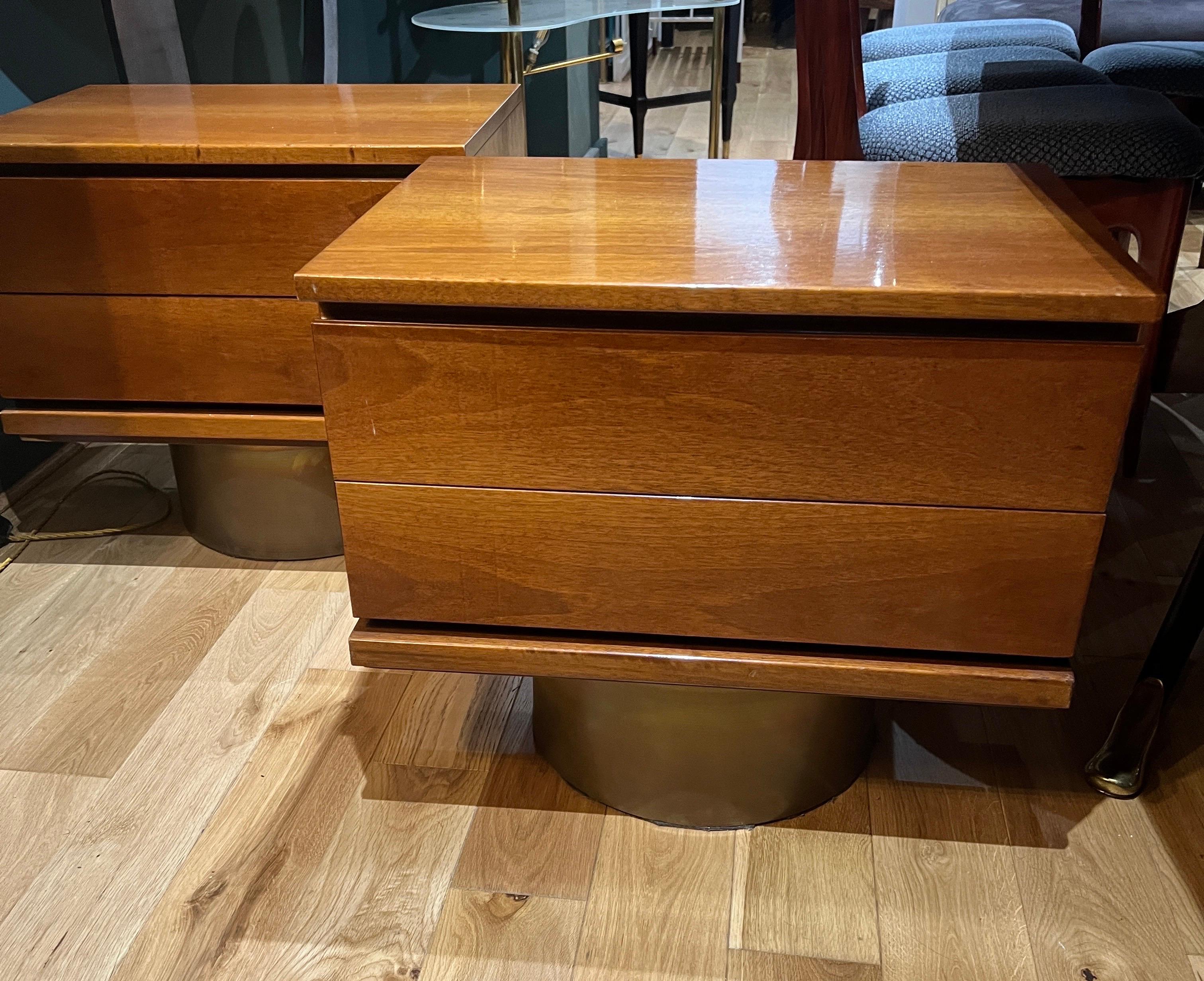 Hand-Crafted Large pair of two drawers bedside tables by Mario Morenco For Sale
