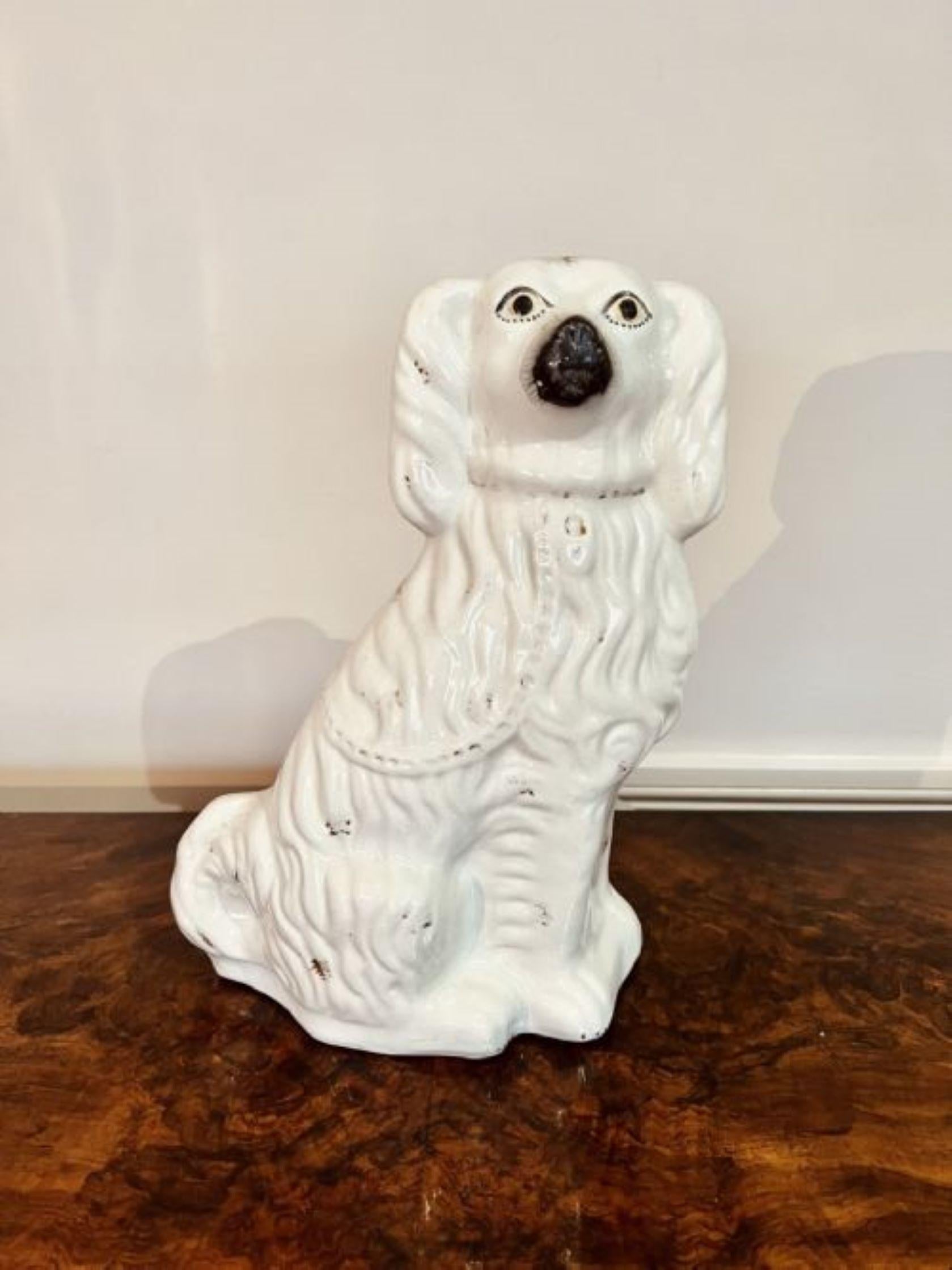 Large pair of Victorian seated Staffordshire spaniel dogs  In Good Condition For Sale In Ipswich, GB