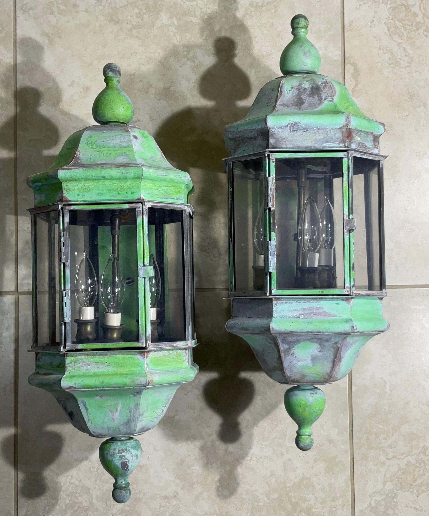 Hand-Crafted Large Pair of Vintage Handcrafted Wall-Mounted Solid Brass Lantern For Sale