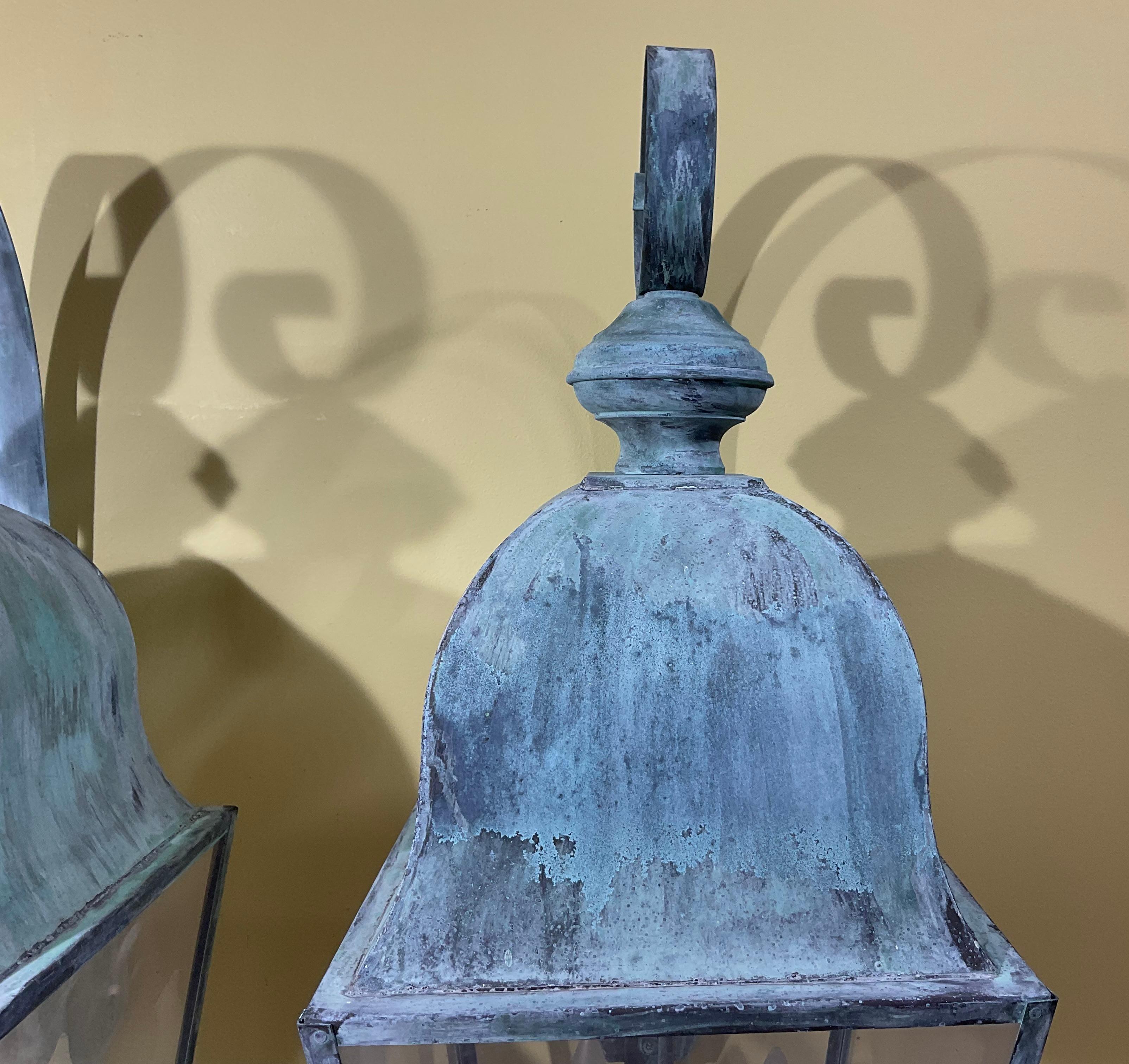 Large Pair of Vintage Handcrafted Wall-Mounted Solid Brass Lantern In Good Condition In Delray Beach, FL