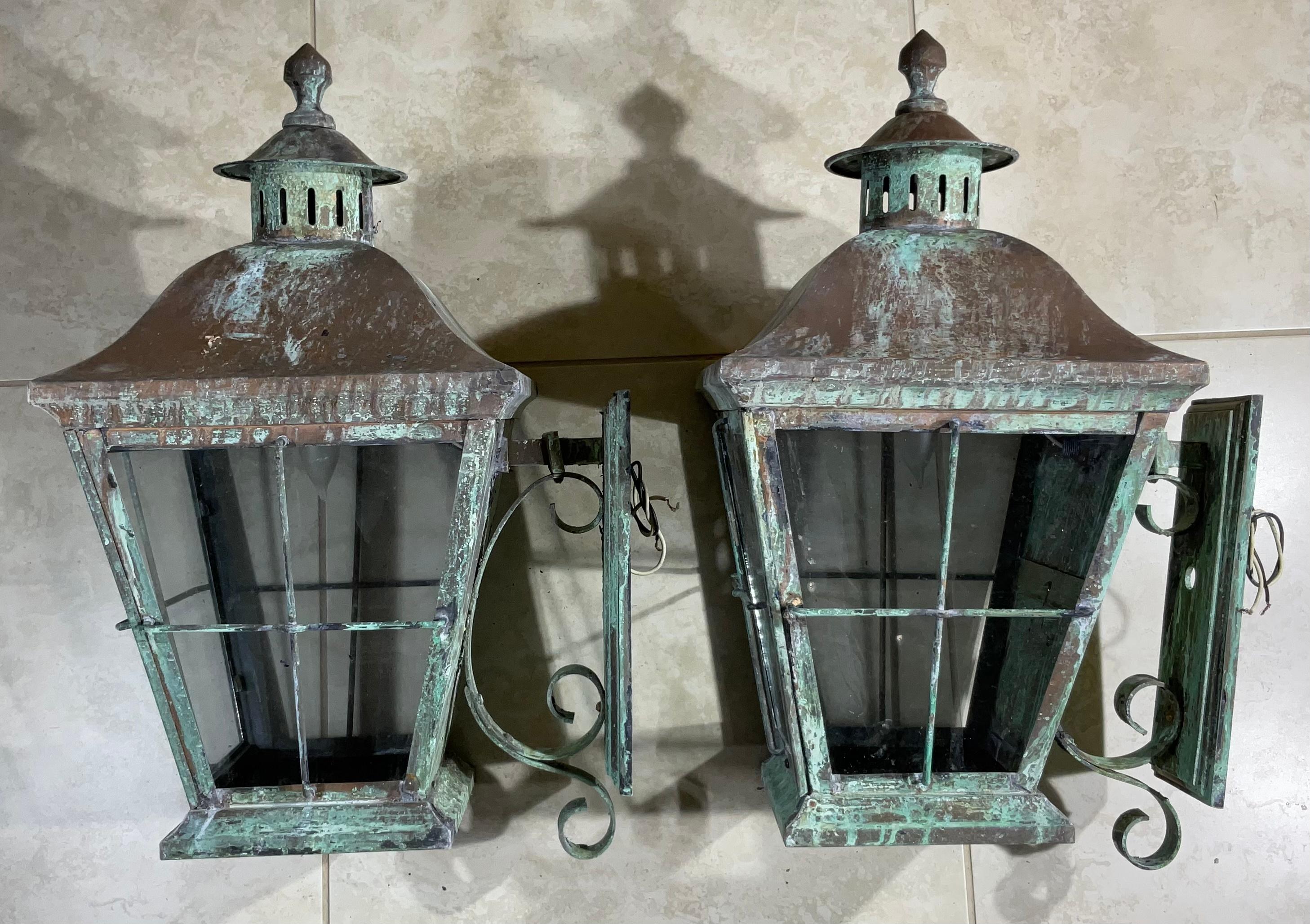 20th Century Large Pair of Vintage Handcrafted Wall-Mounted Solid Copper and  Brass Lantern
