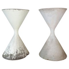 Large Pair of Willy Guhl Diablo Hourglass Planters by Eternit 
