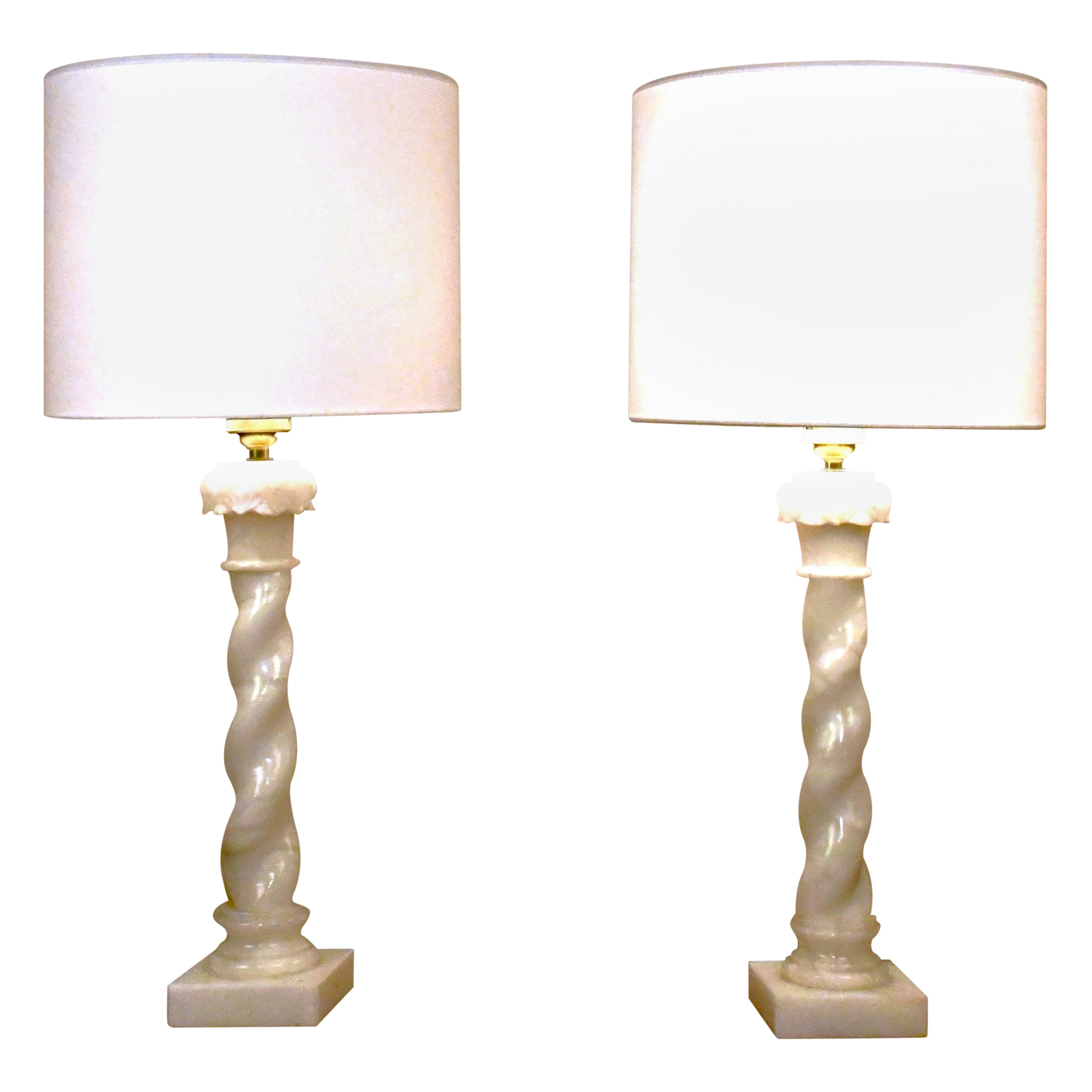 Gran pareja de lámparas de sobremesa suecas de alabastro blanco de NK, Nordiska Kompaniet, años 60 en venta