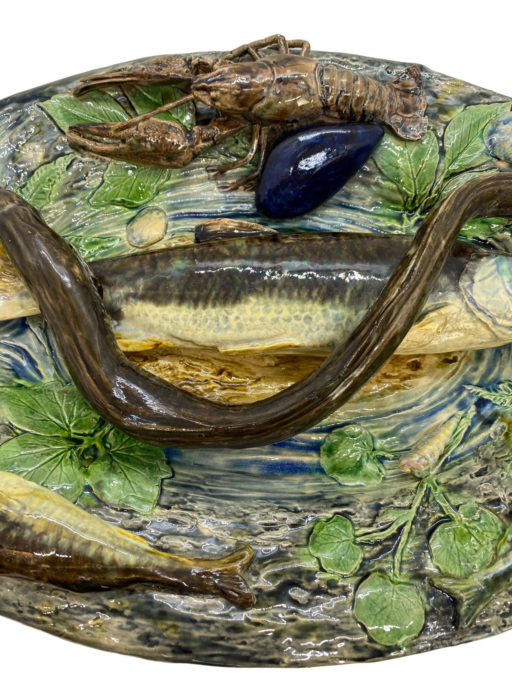 Gran plato de mayólica Palissy Ware de Alfred Renoleau, francés, hacia 1885 siglo XIX en venta