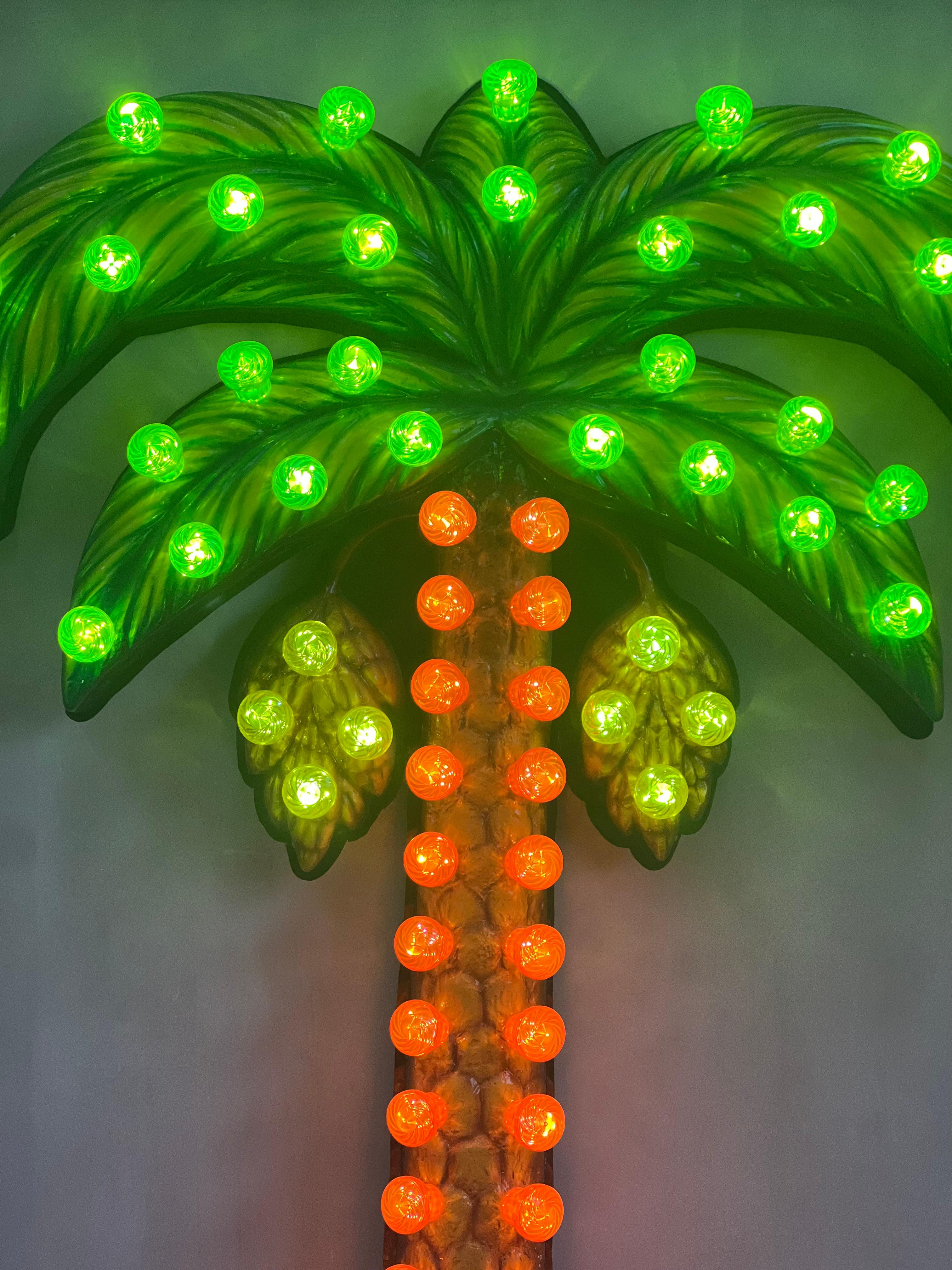 Futurist Large Palm light from Blackpool illuminations.  For Sale