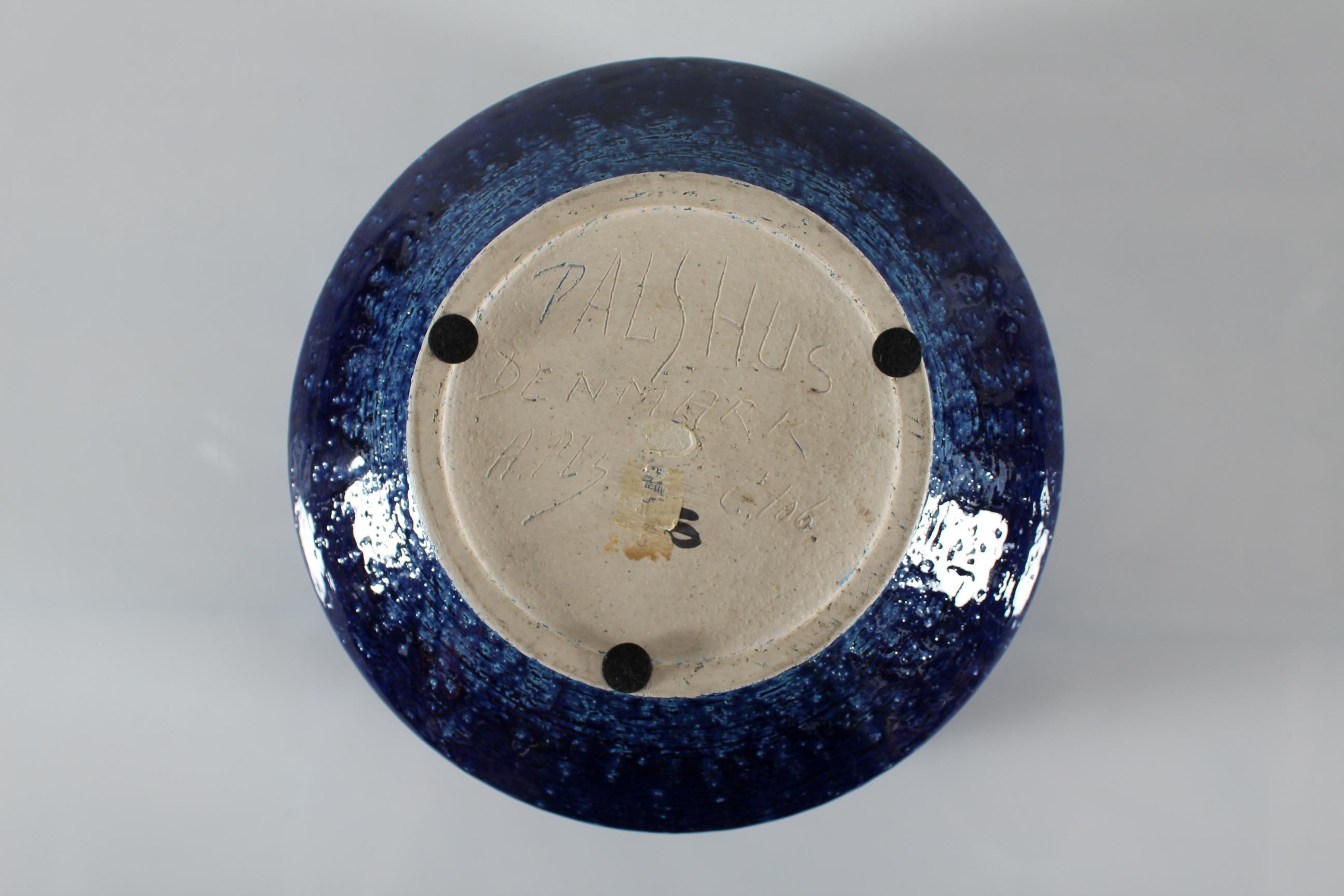Large Palshus Ceramic Bowl Ø 27 cm with Midnight Blue Glaze Danish Modern, 1960s 1