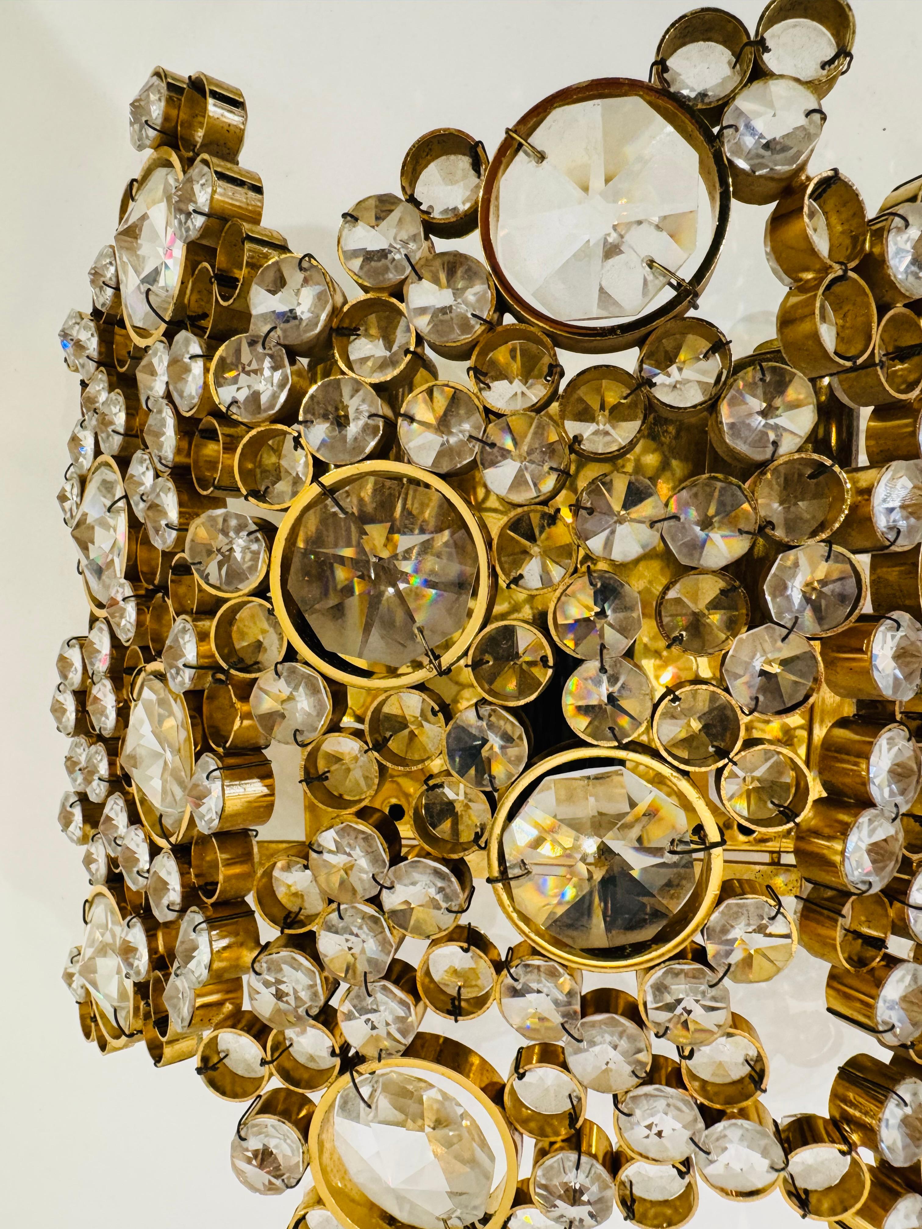 Aplique grande Palwa de cristal austriaco de mediados de los años 60 Oro en venta