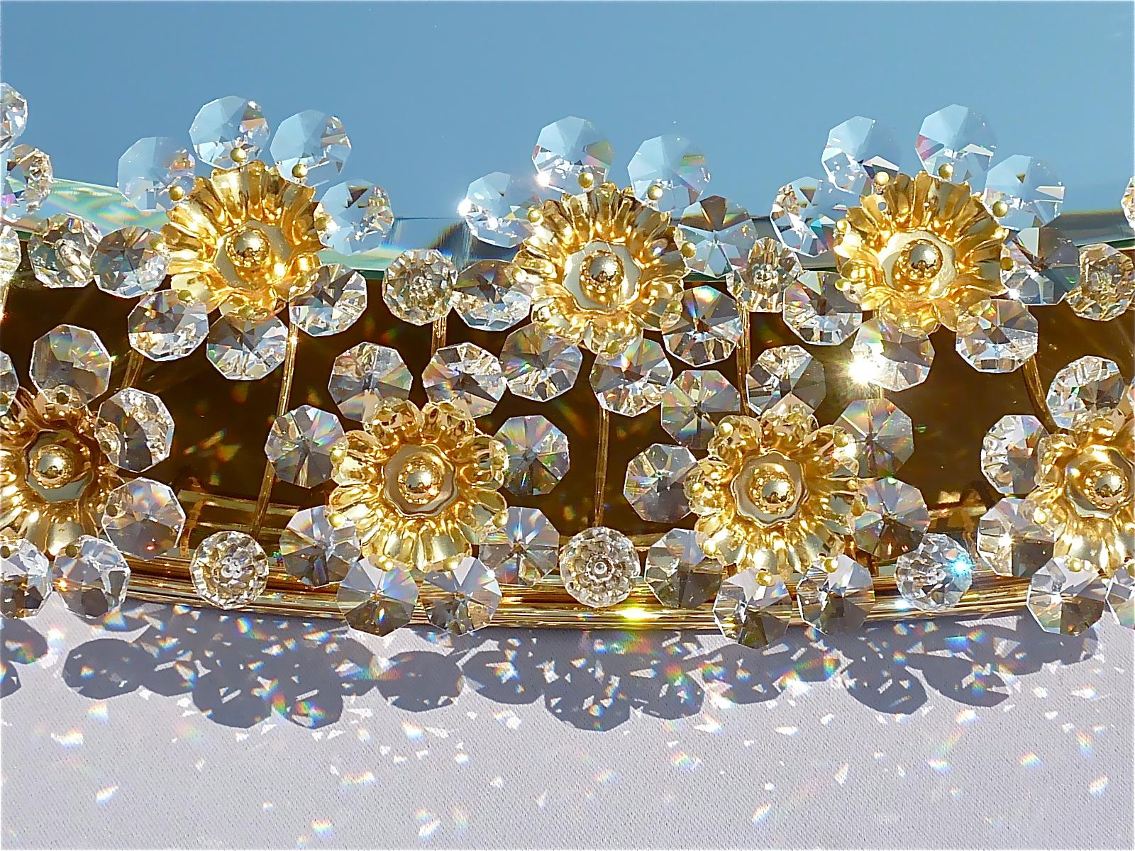 Large Palwa Backlit Mirror Oval Gilt Faceted Crystal Glass Flower Bouquet 1970s For Sale 7