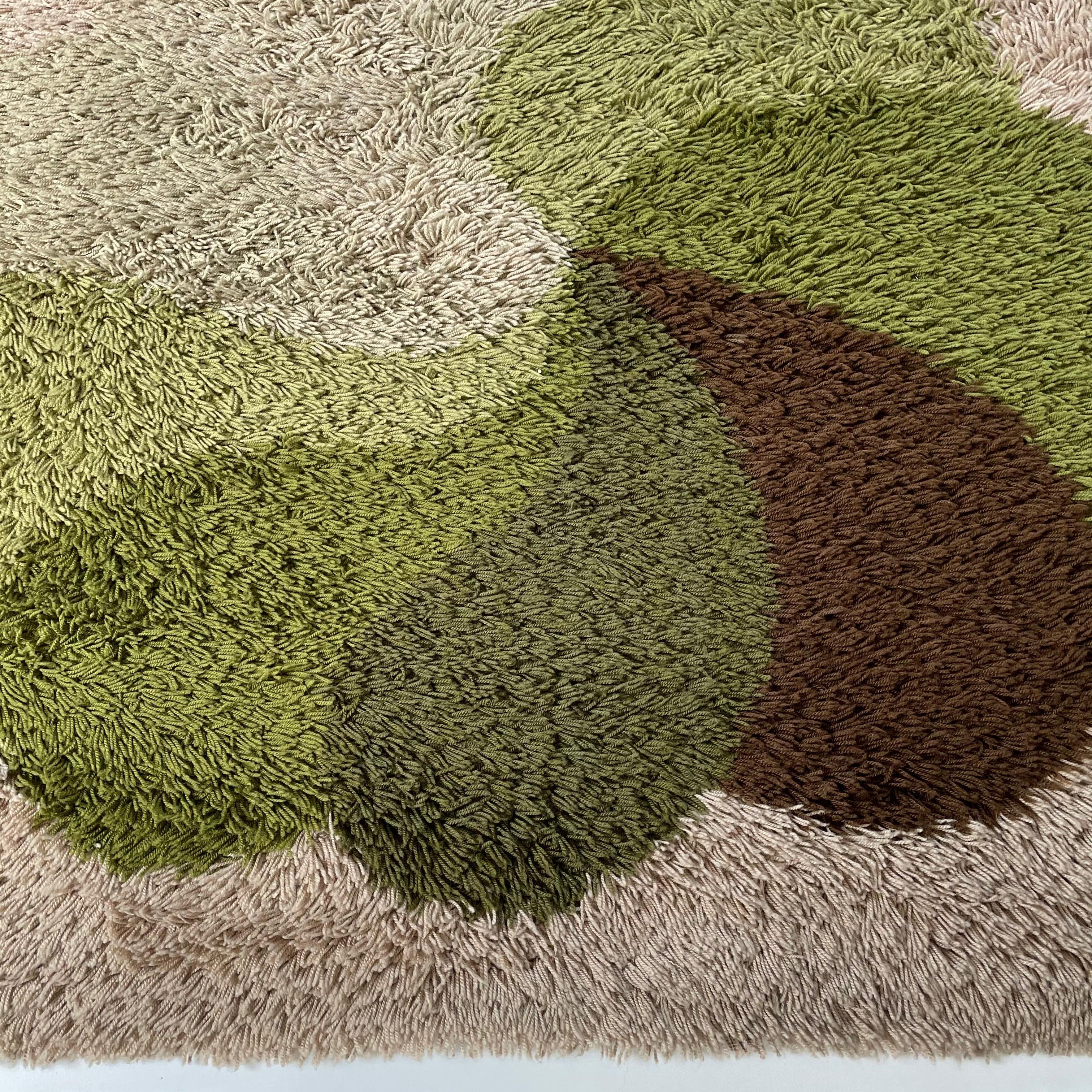 Großer mehrfarbiger Rya-Teppich mit hohem Flor im Panton-Stil von Desso Niederlande, 1970er Jahre (Acryl) im Angebot