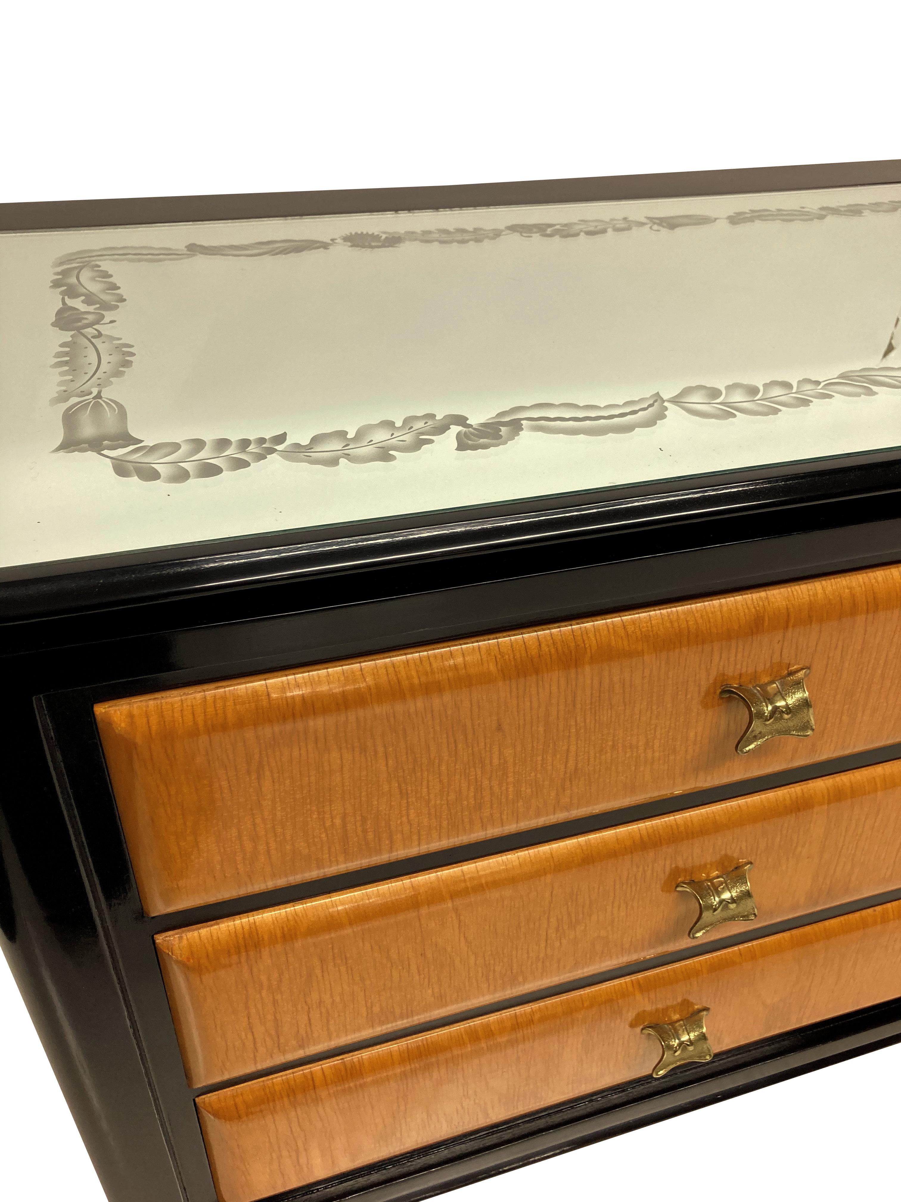 Mid-Century Modern Large Paolo Buffa Credenza