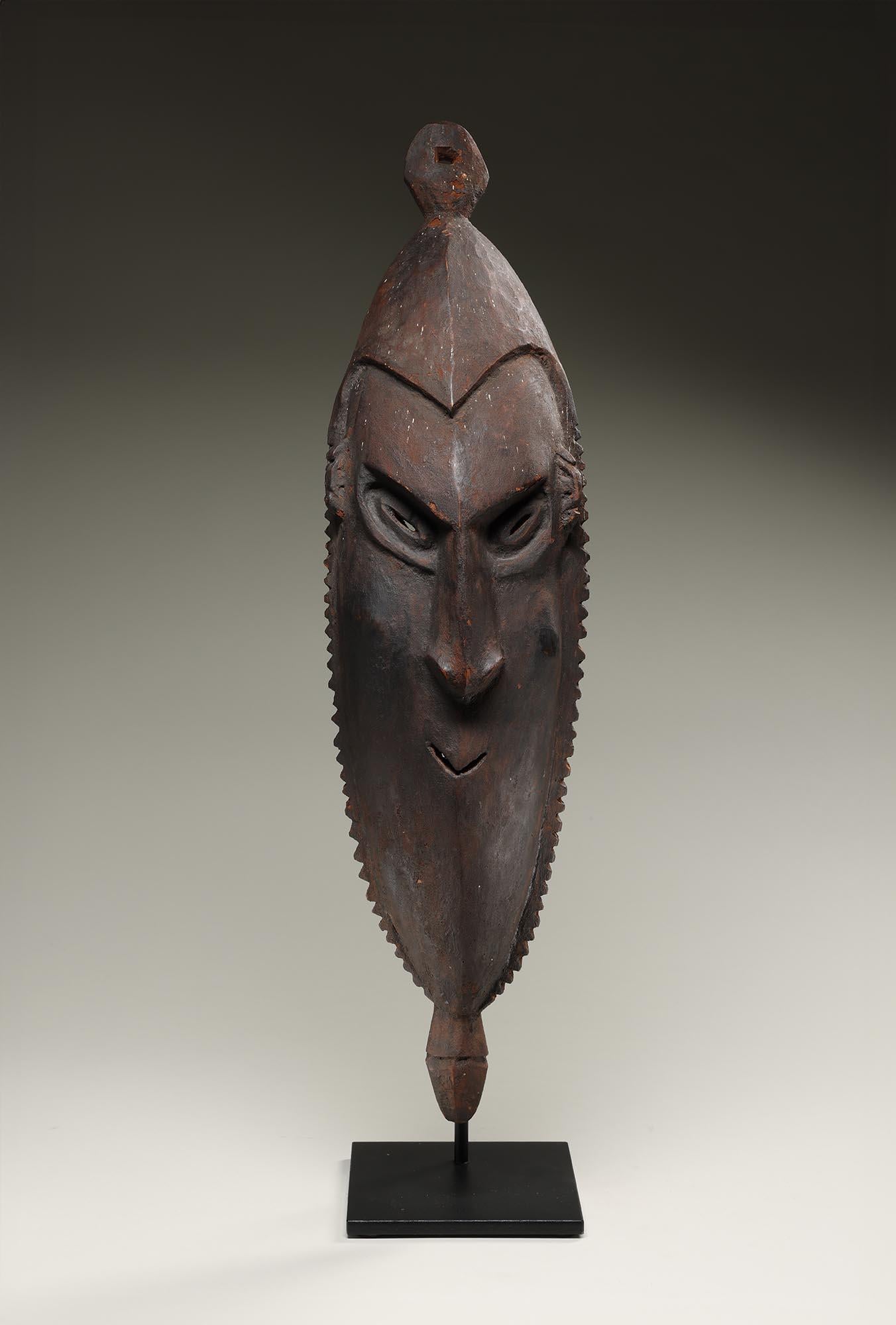 Máscara grande del río Sepik de Papúa Nueva Guinea Rostro fuerte Papú neoguineano en venta