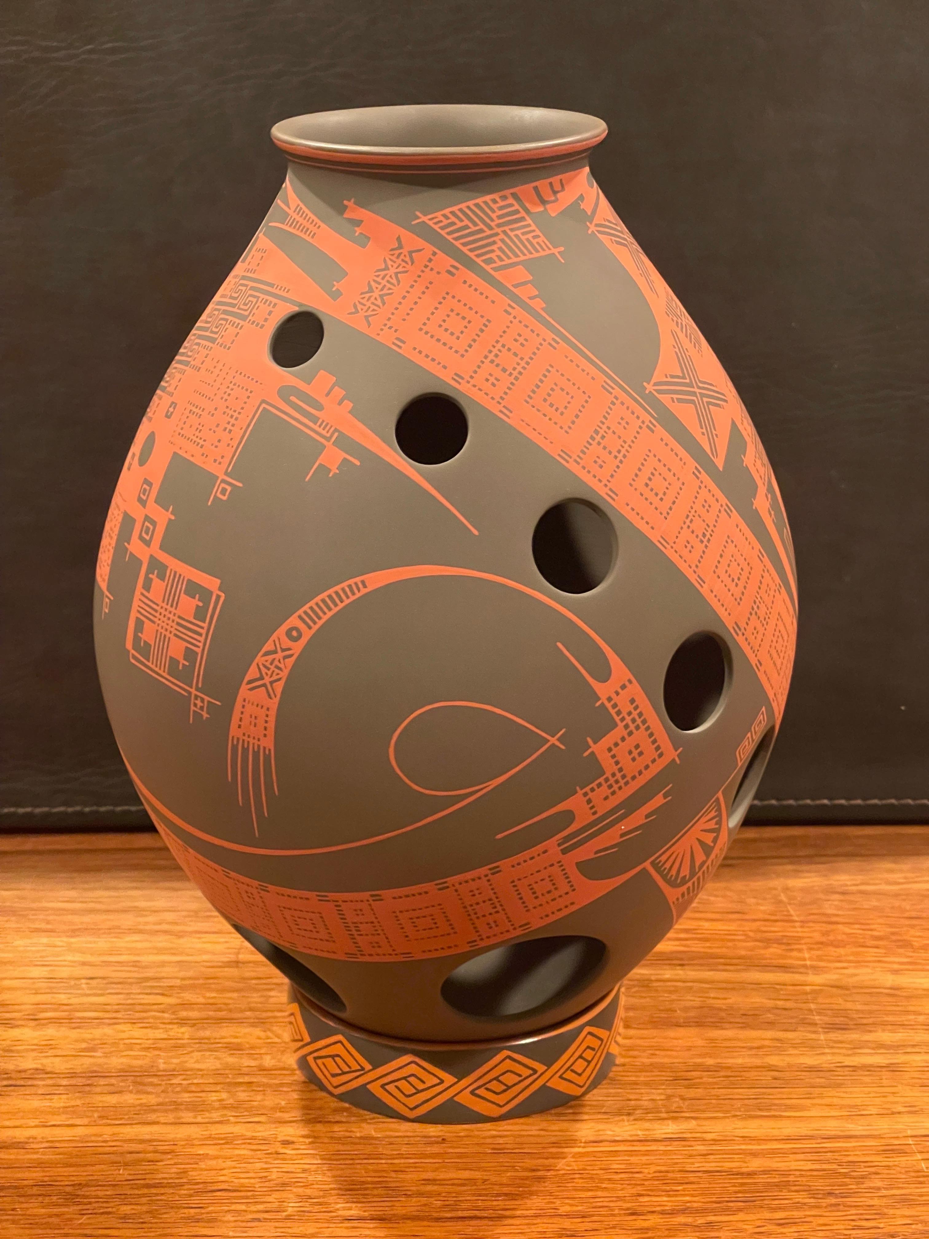 Poteries Grand pot / Olla « Paquime Pottery » de Damian E. Quezada pour Mata Ortiz en vente
