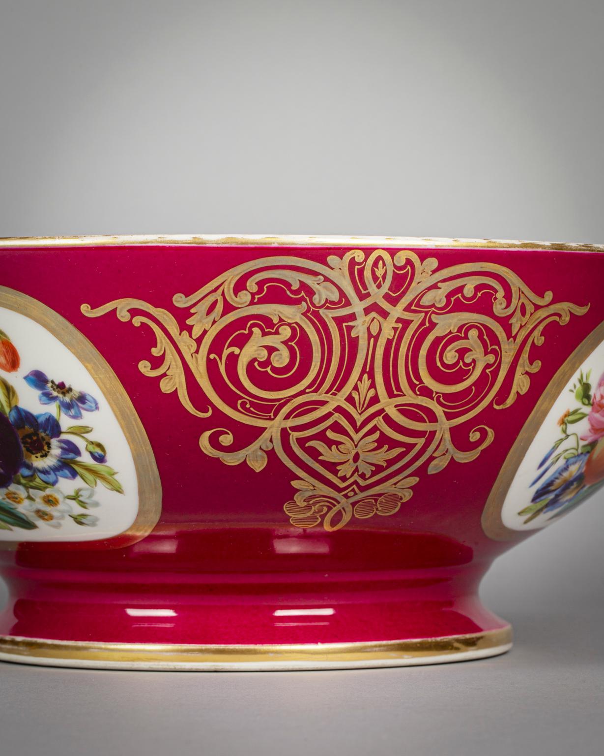 Late 19th Century Large Paris Porcelain Centerpiece Bowl, circa 1880 For Sale