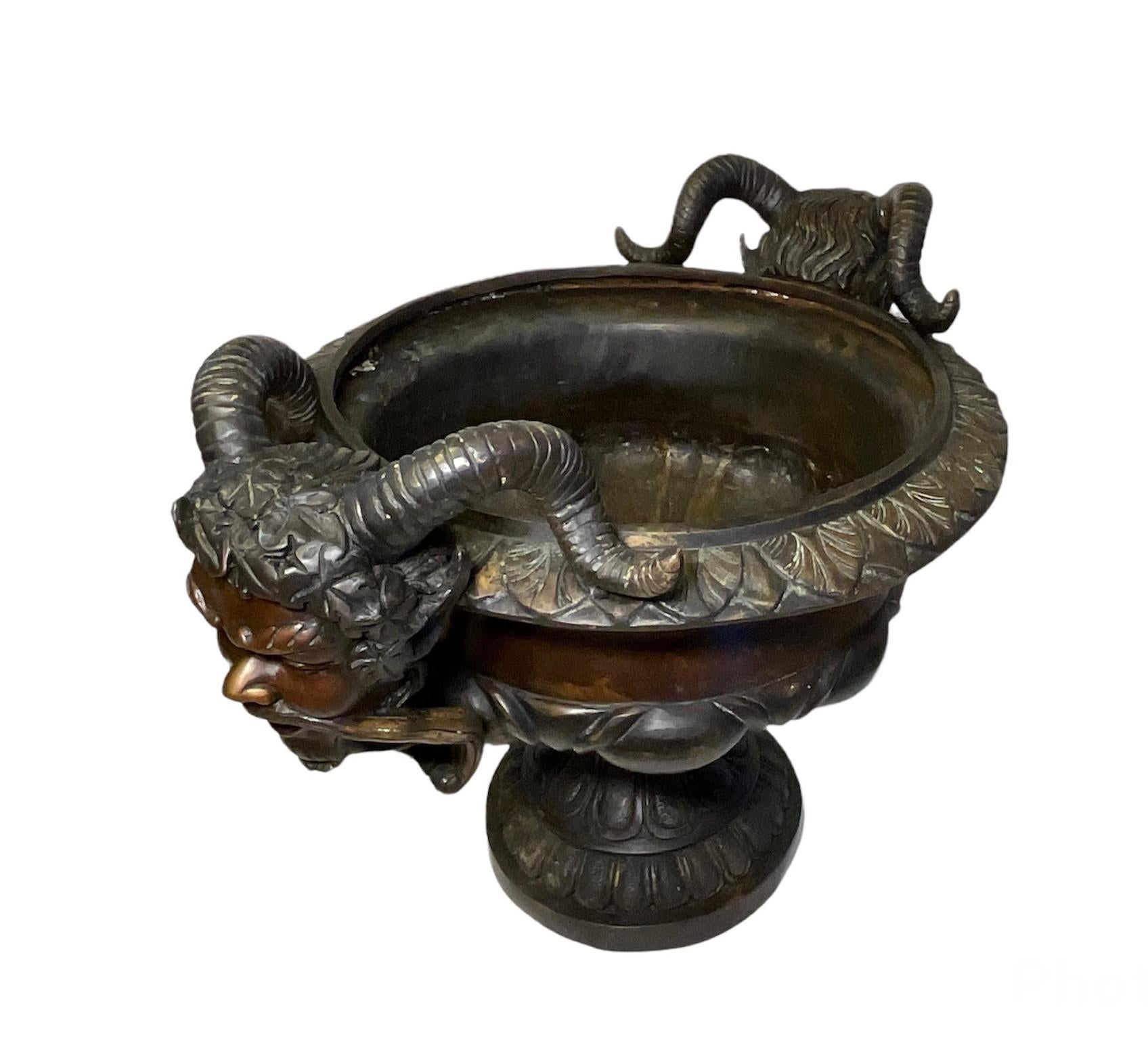 Large Patinated Bacchus Garden Bronze Tazza Urn In Good Condition For Sale In Guaynabo, PR