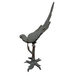 Grande sculpture de perroquet en bronze patiné d'après Jules Moigniez