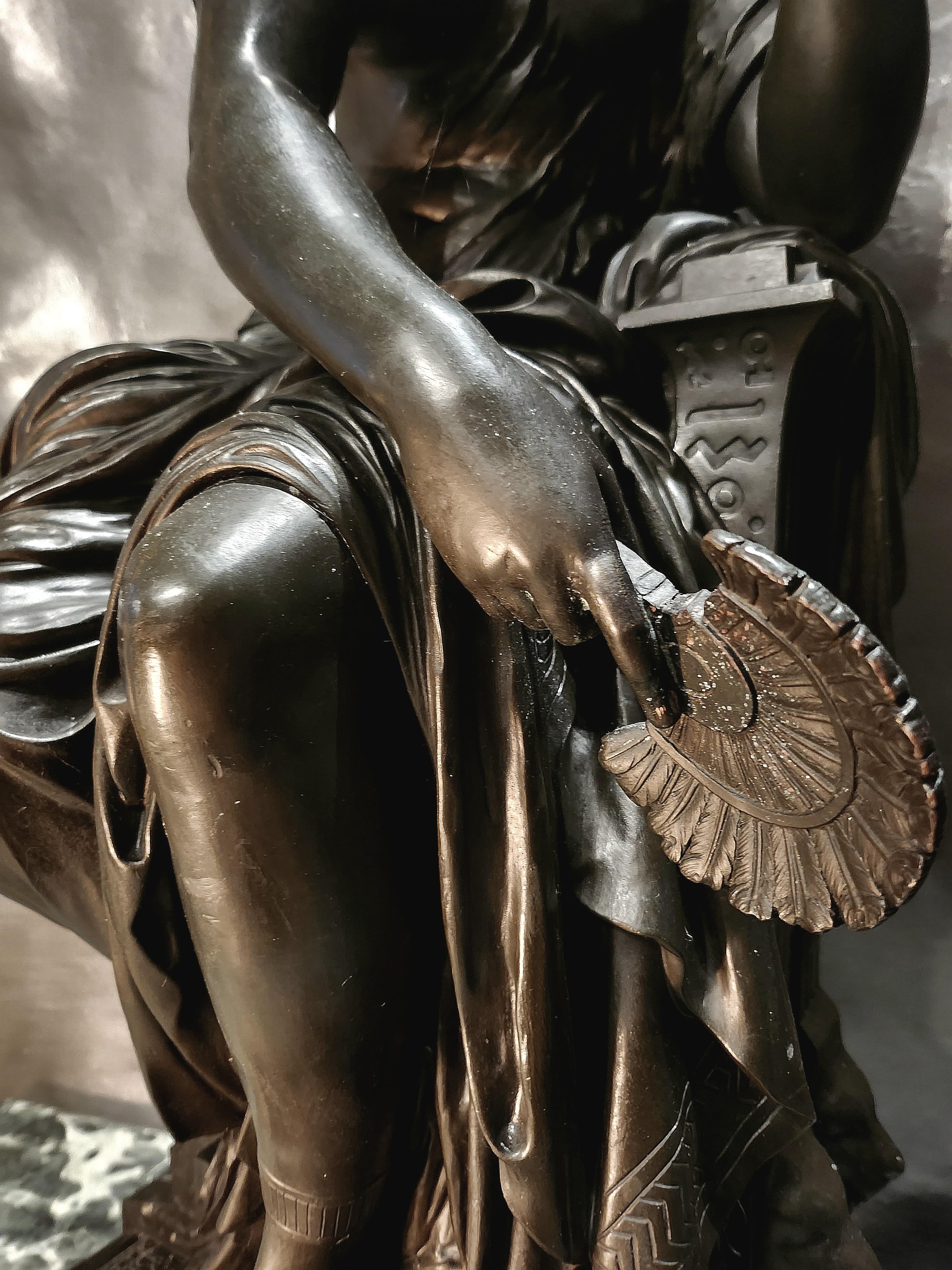 Grande statue de Cléopâtre en bronze patiné, M. I&M, France 19e siècle en vente 7