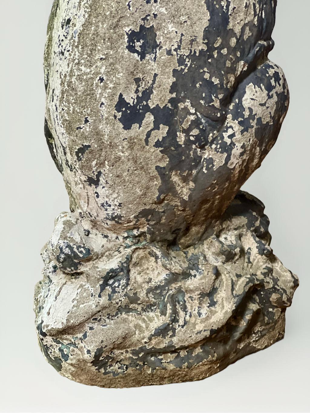 Statue de lapin en ciment moulé patiné, ornement de jardin, 20e siècle 2