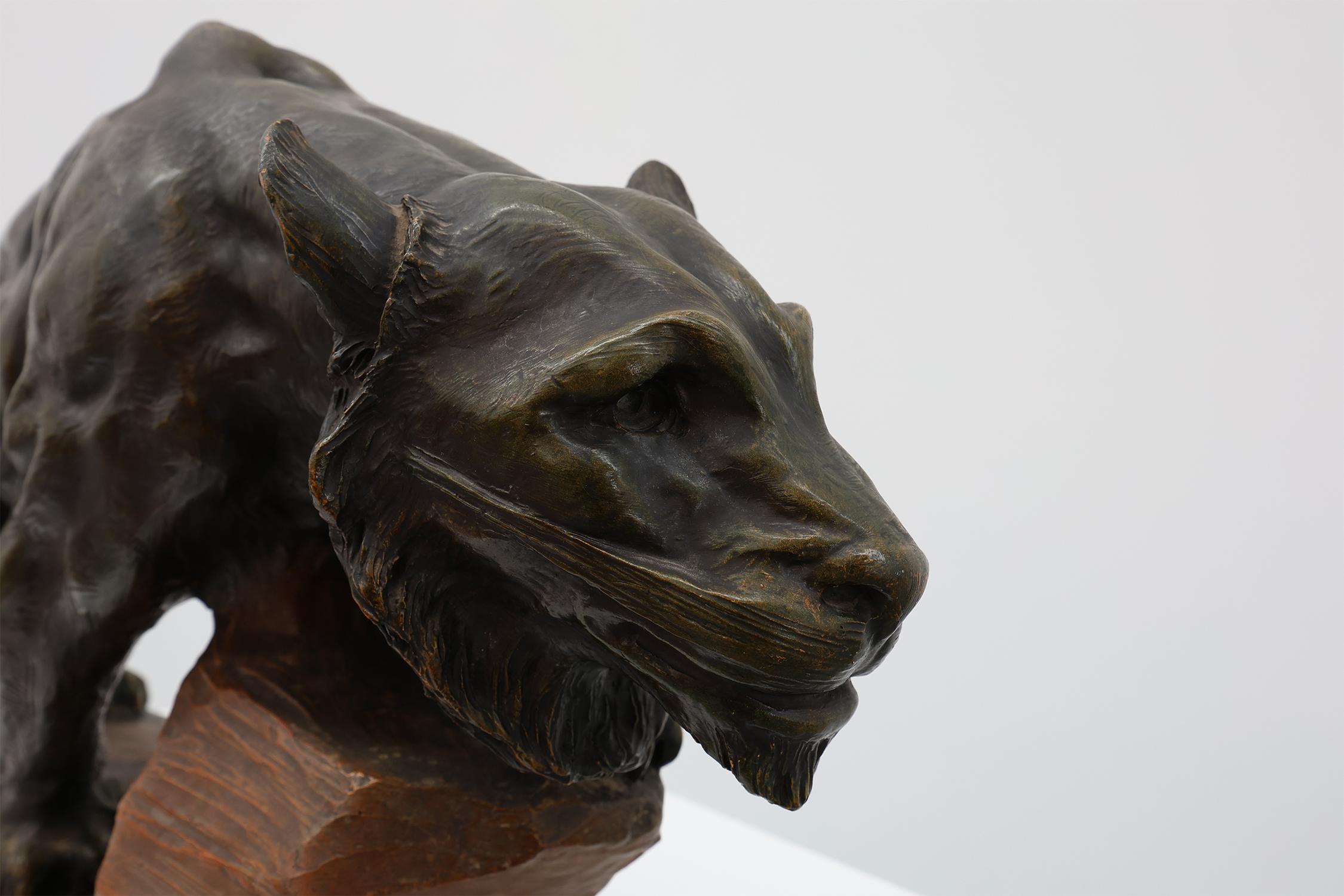 Grande statua in terracotta patinata di un Leone, firmata Richard Aurili, Italia in vendita 4